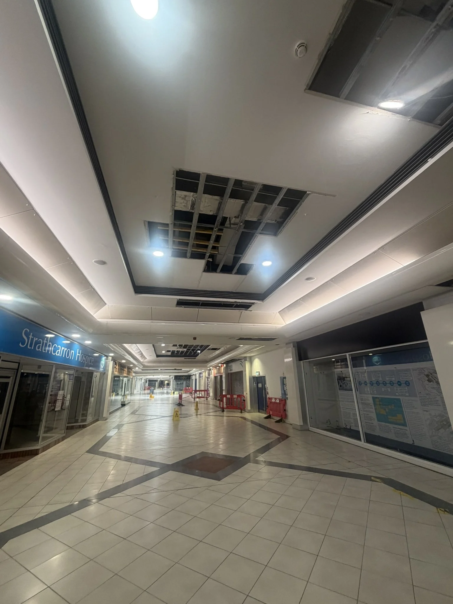 Phase 4 mall