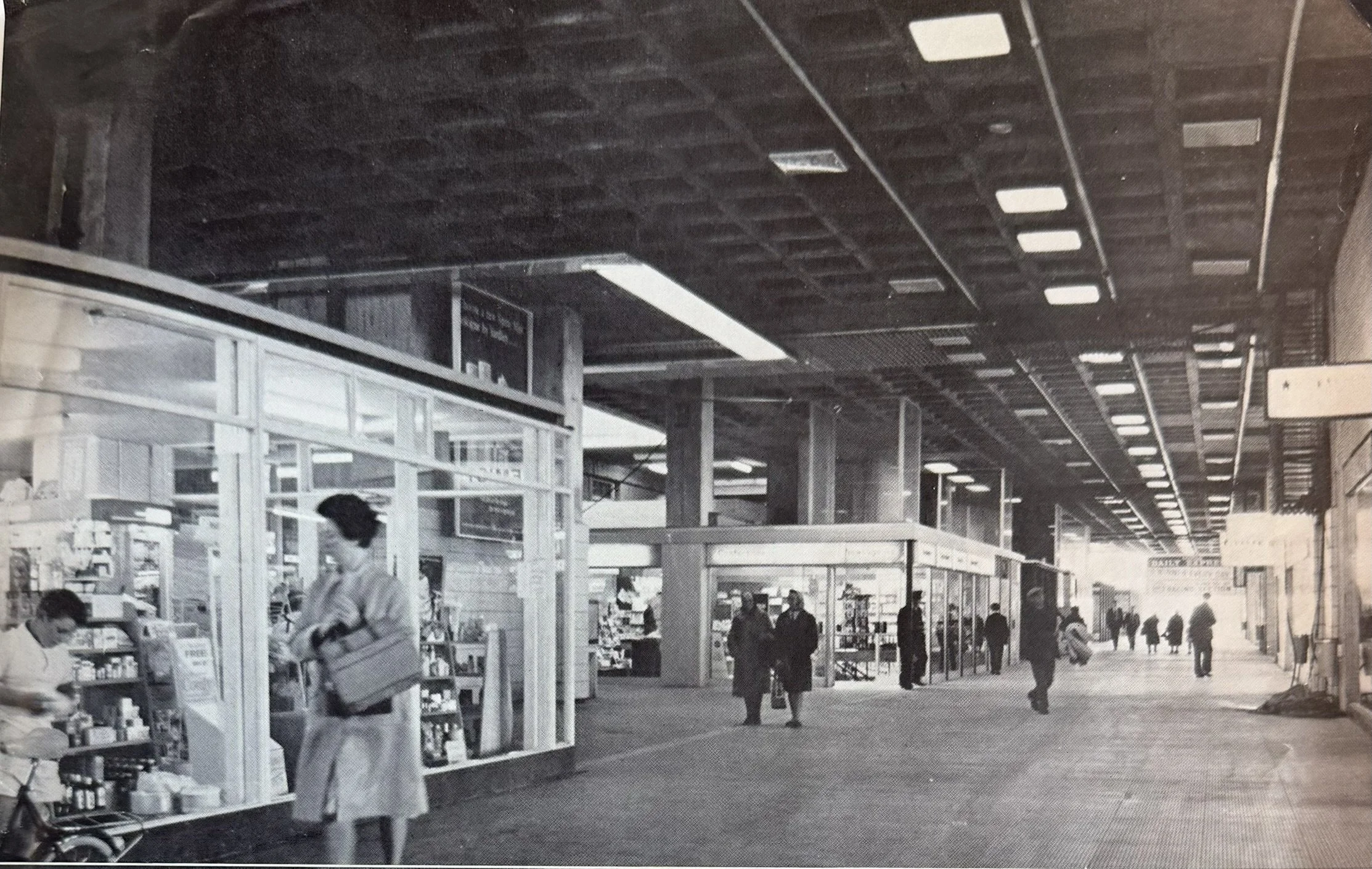 McLeans chemist in Phase 1 mall. Photo taken from CDC Collection, held in NLC Archives.
