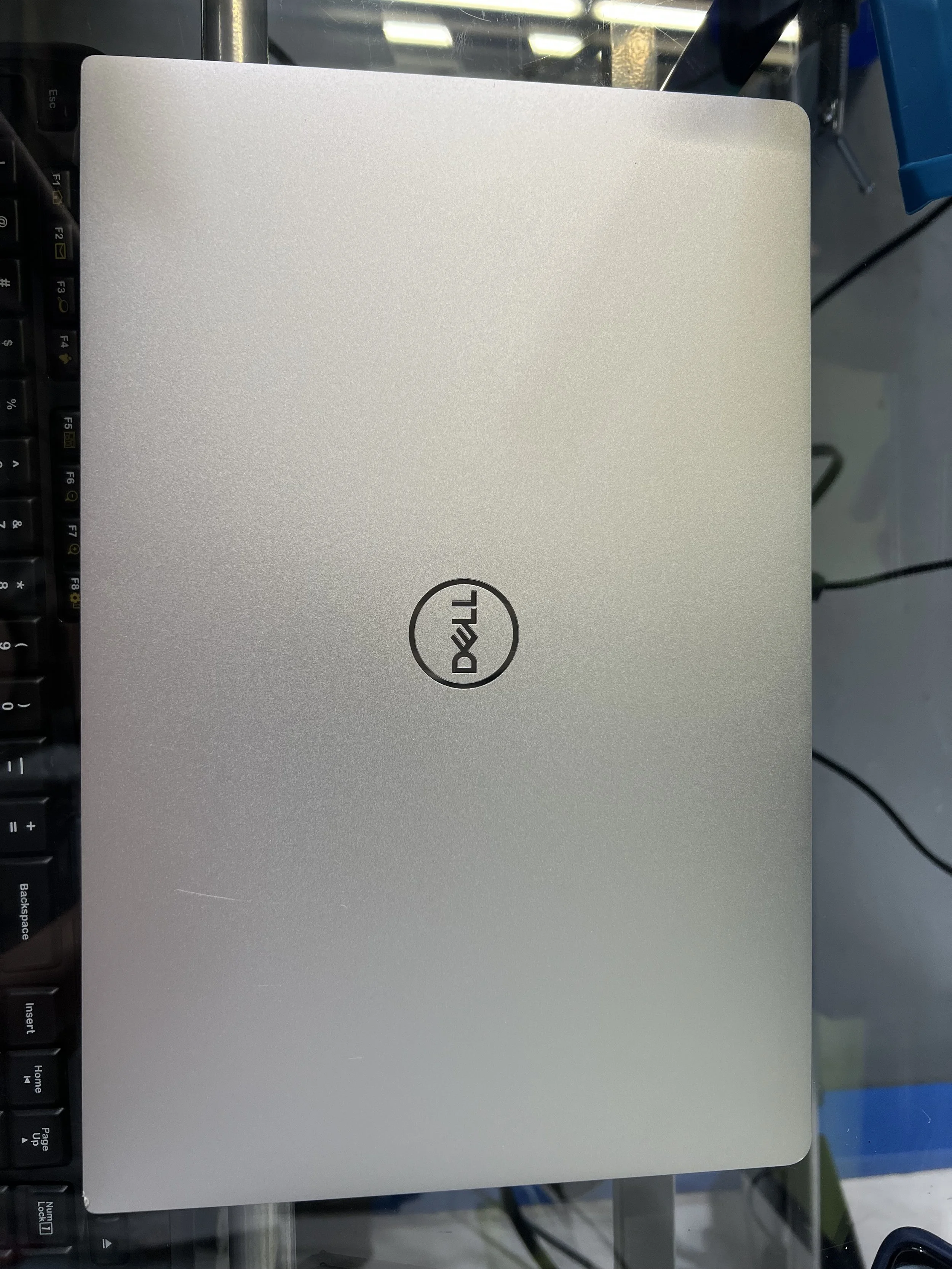 Dell XPS P82G