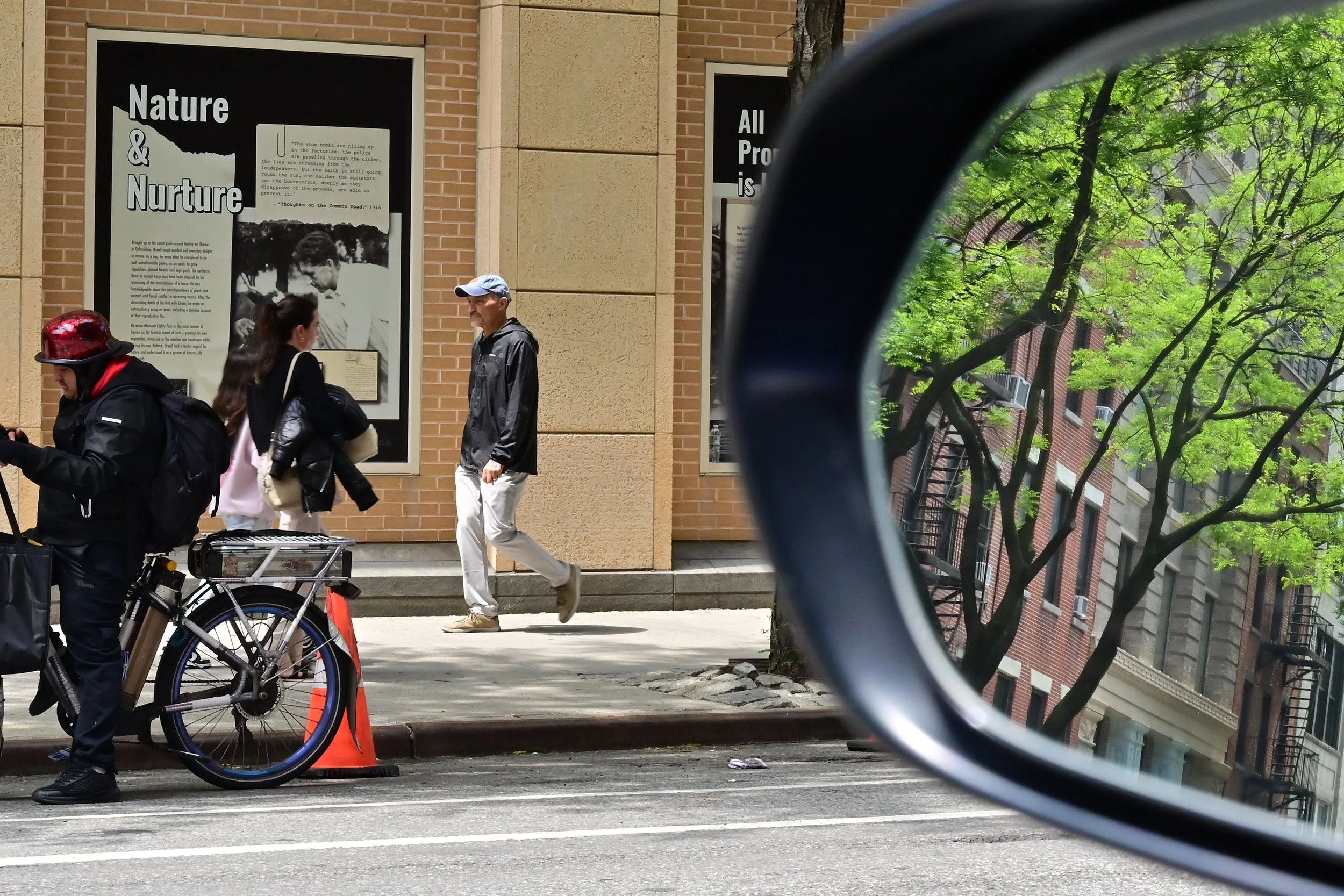 street photography- side view mirror.JPG