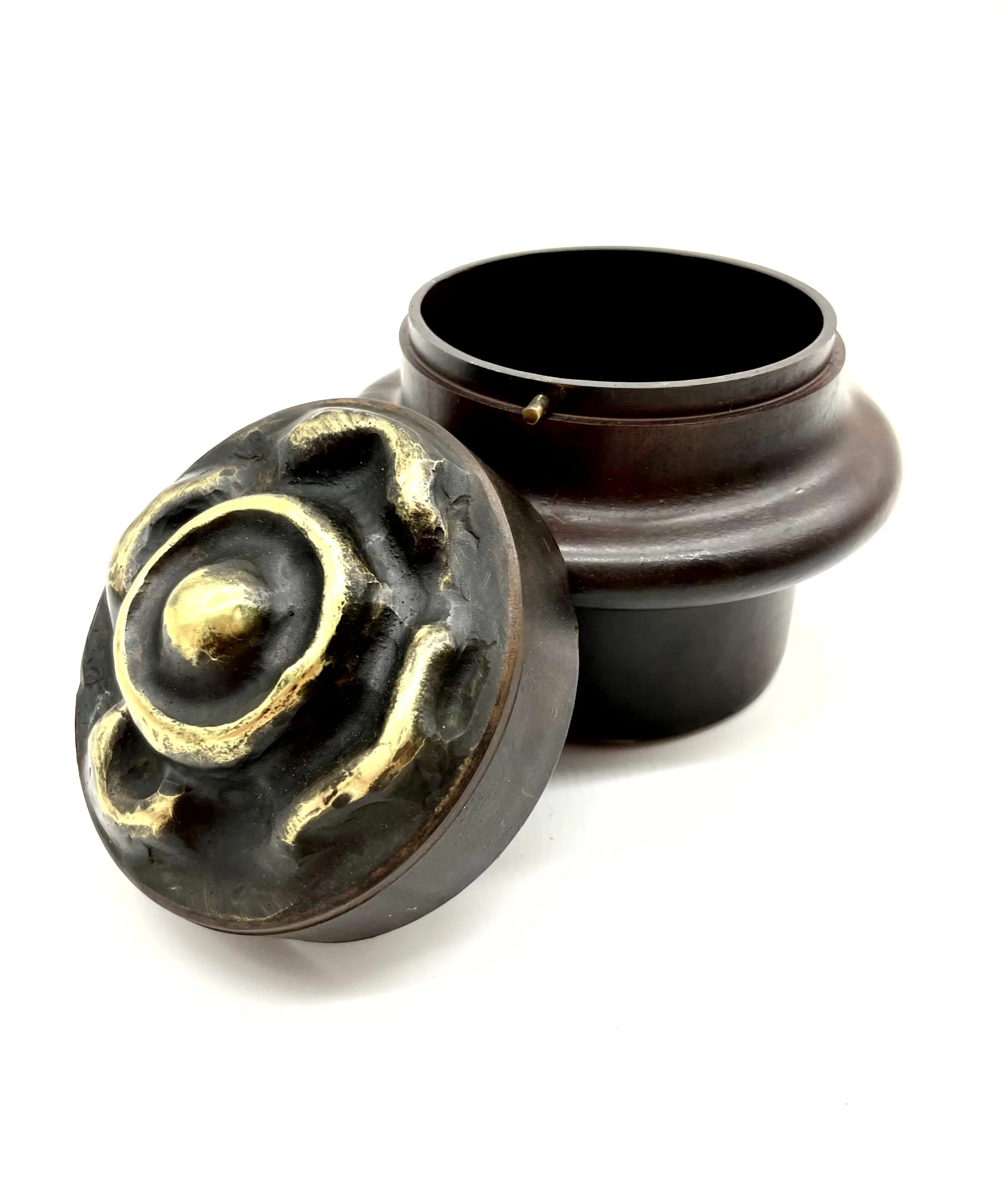 RED Push Bowl Vessel with Lid Small4.jpg
