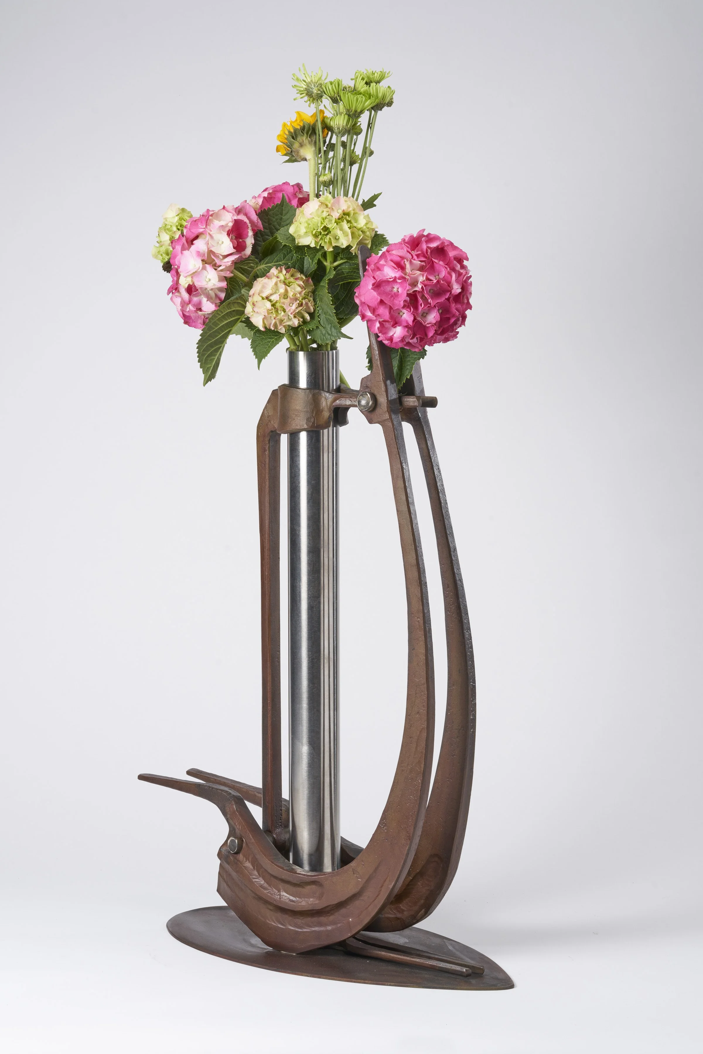 RED Wing Vase w.Flowers.jpg