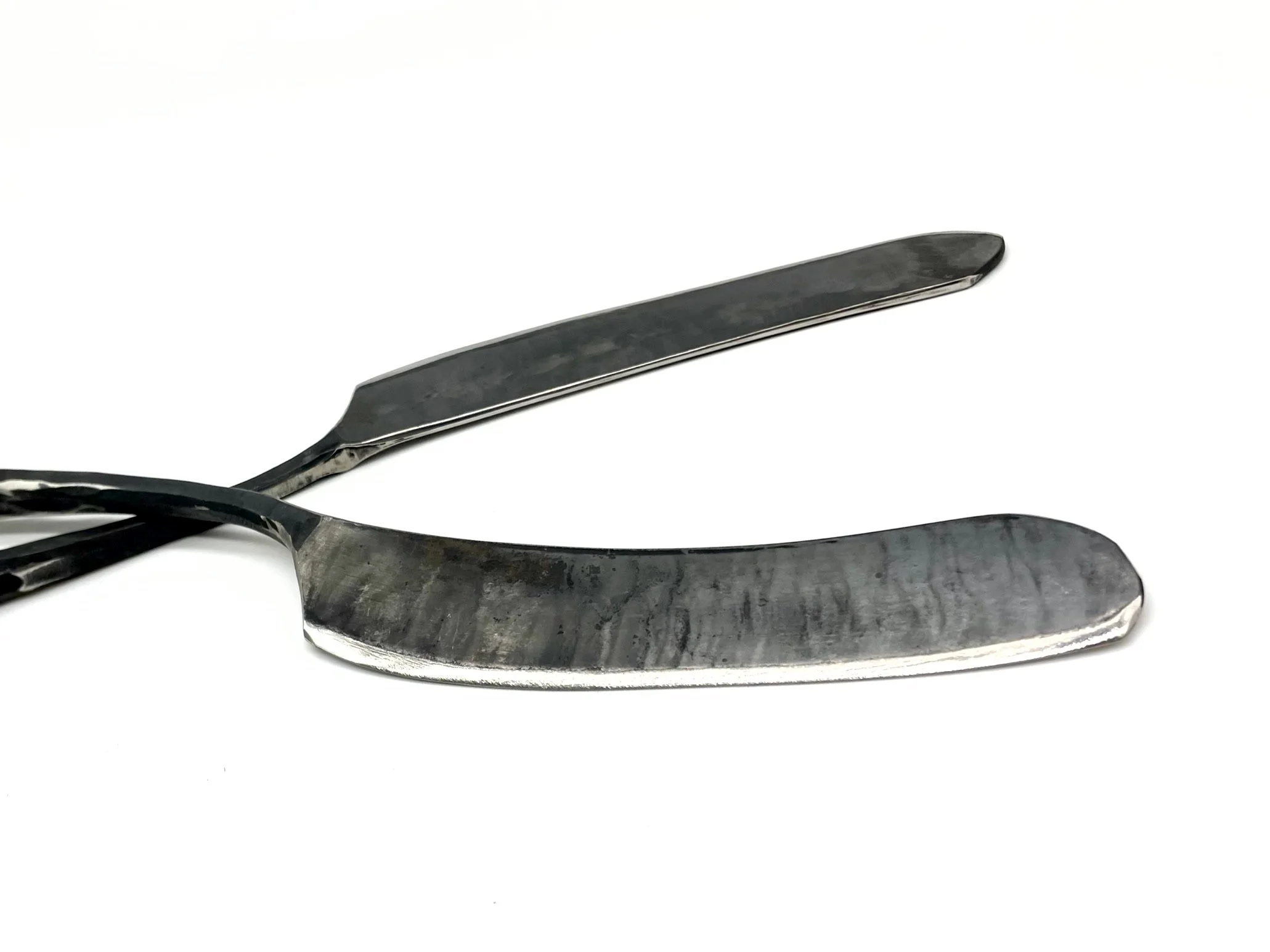 RED Cake Knife, stainless 13-14in4.jpg