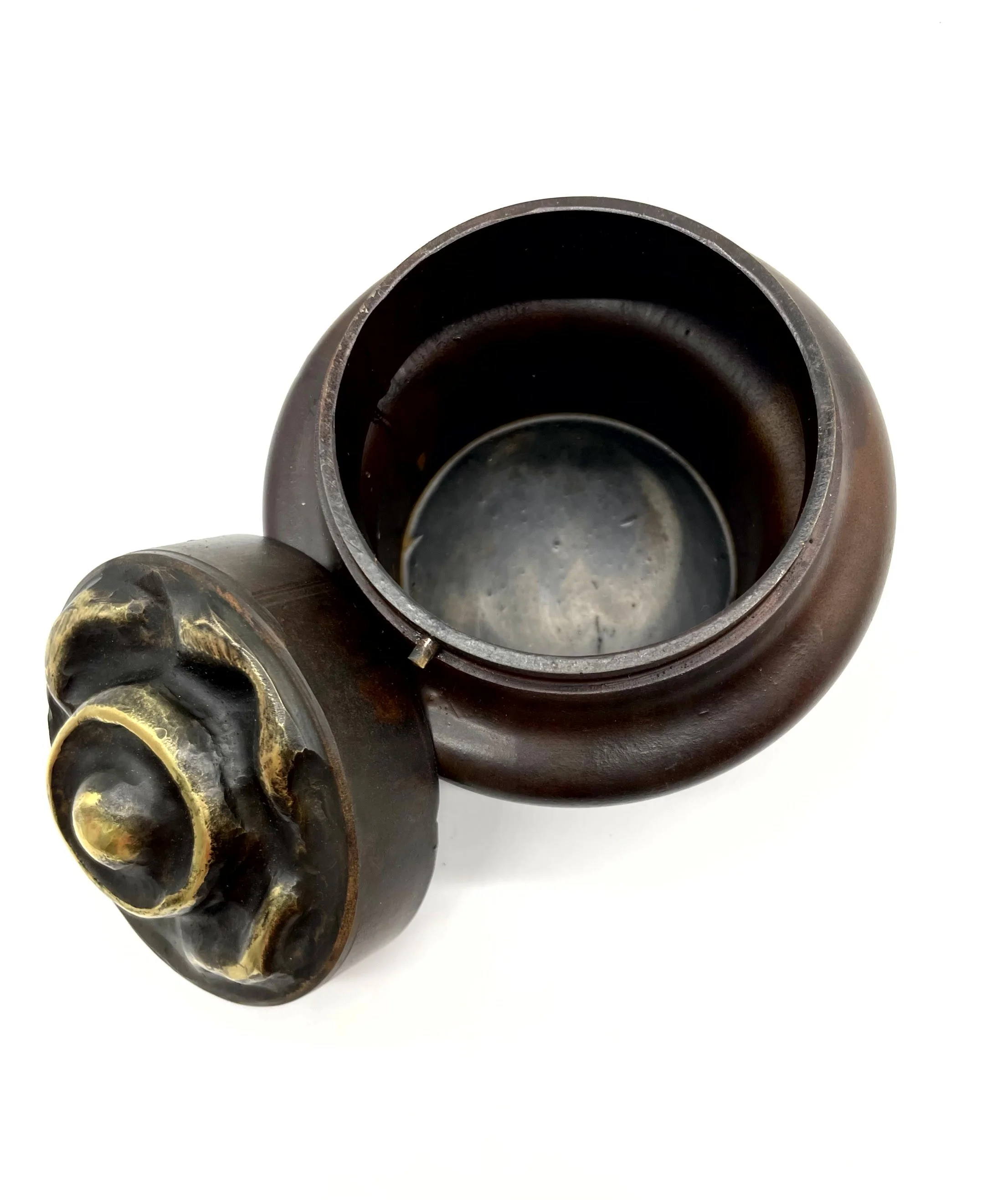 RED Push Bowl Vessel with Lid Small5.jpg