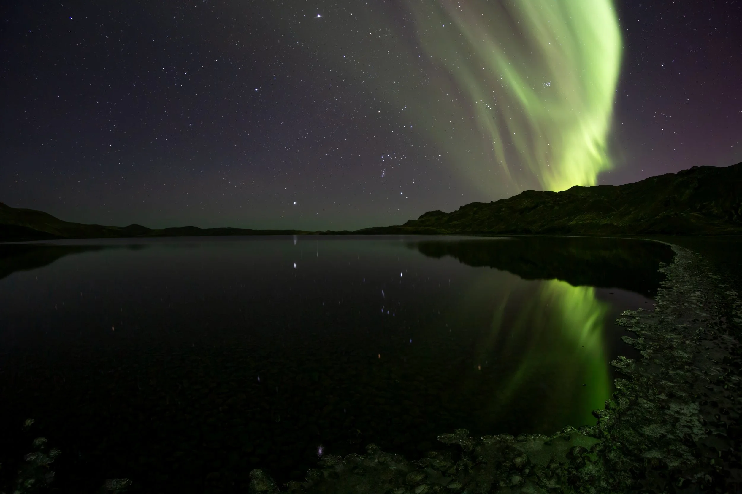 IMG_9037-kleifarvatn-some-red-bright.jpg
