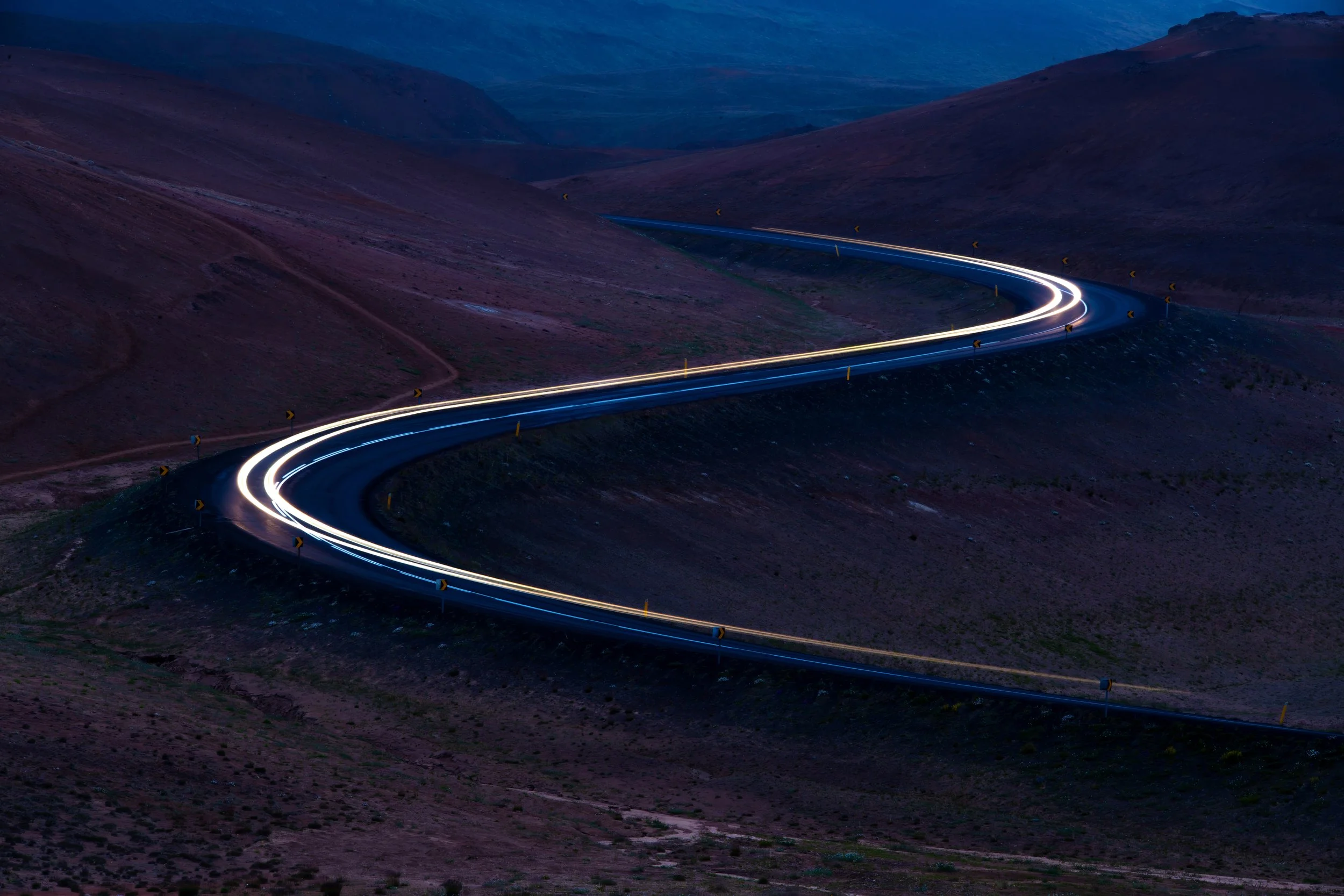 Myvatn-S-curve-road-vibrant-IMG_9379-NR.jpg