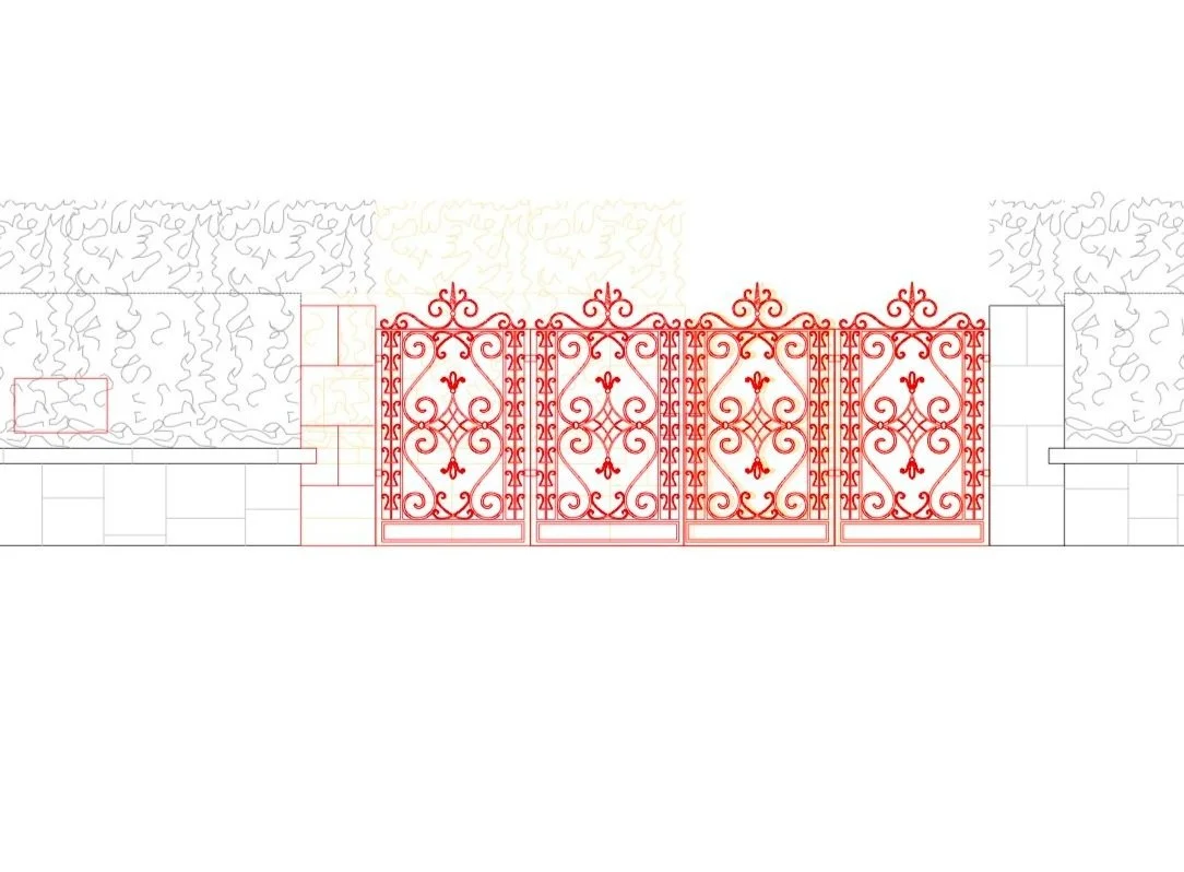 Desenho técnico de uma cerca de ferro decorativa vermelha com detalhes ornamentais, entre muros de pedra e vegetação ao fundo.