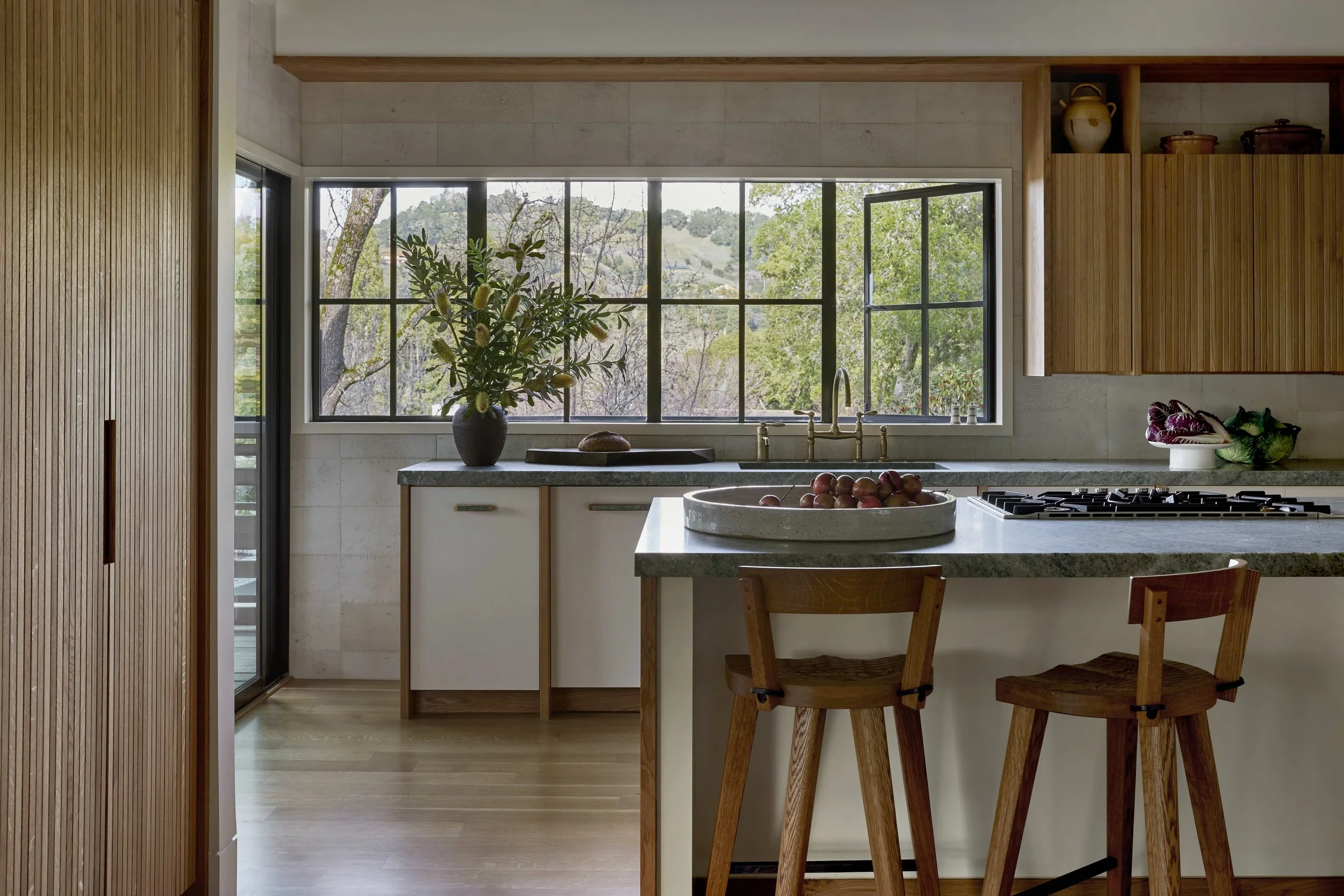 kitchen 01.jpg