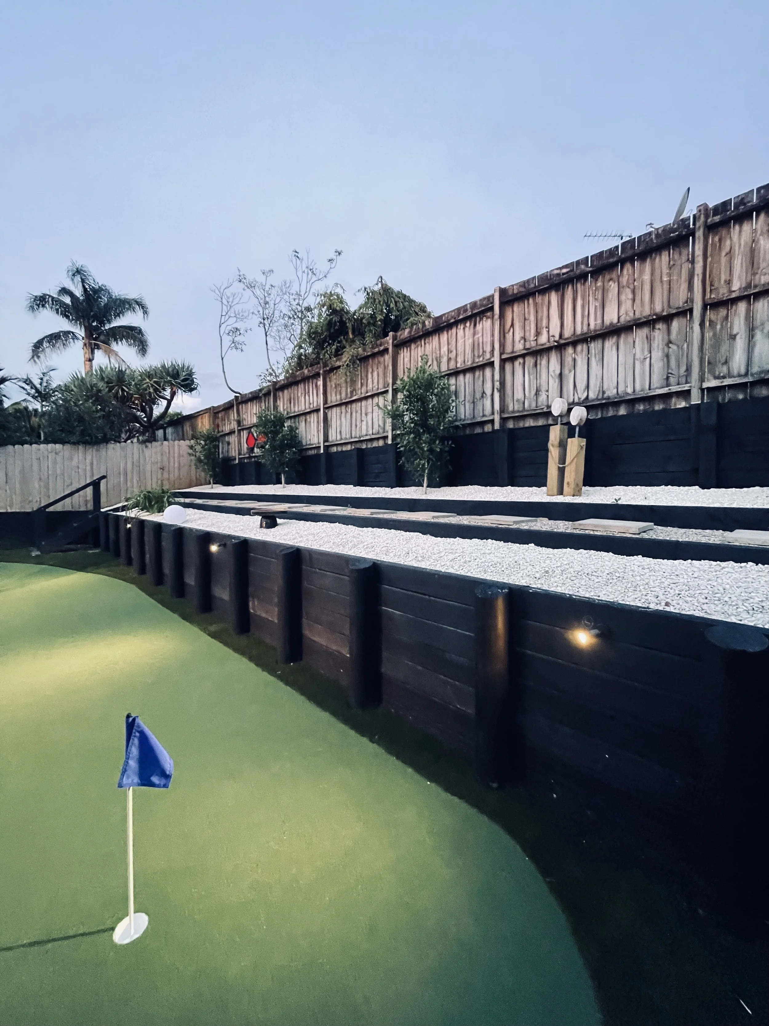 SIMKIN ELECTRICAL MINI PUTT GARDEN LIGHTING