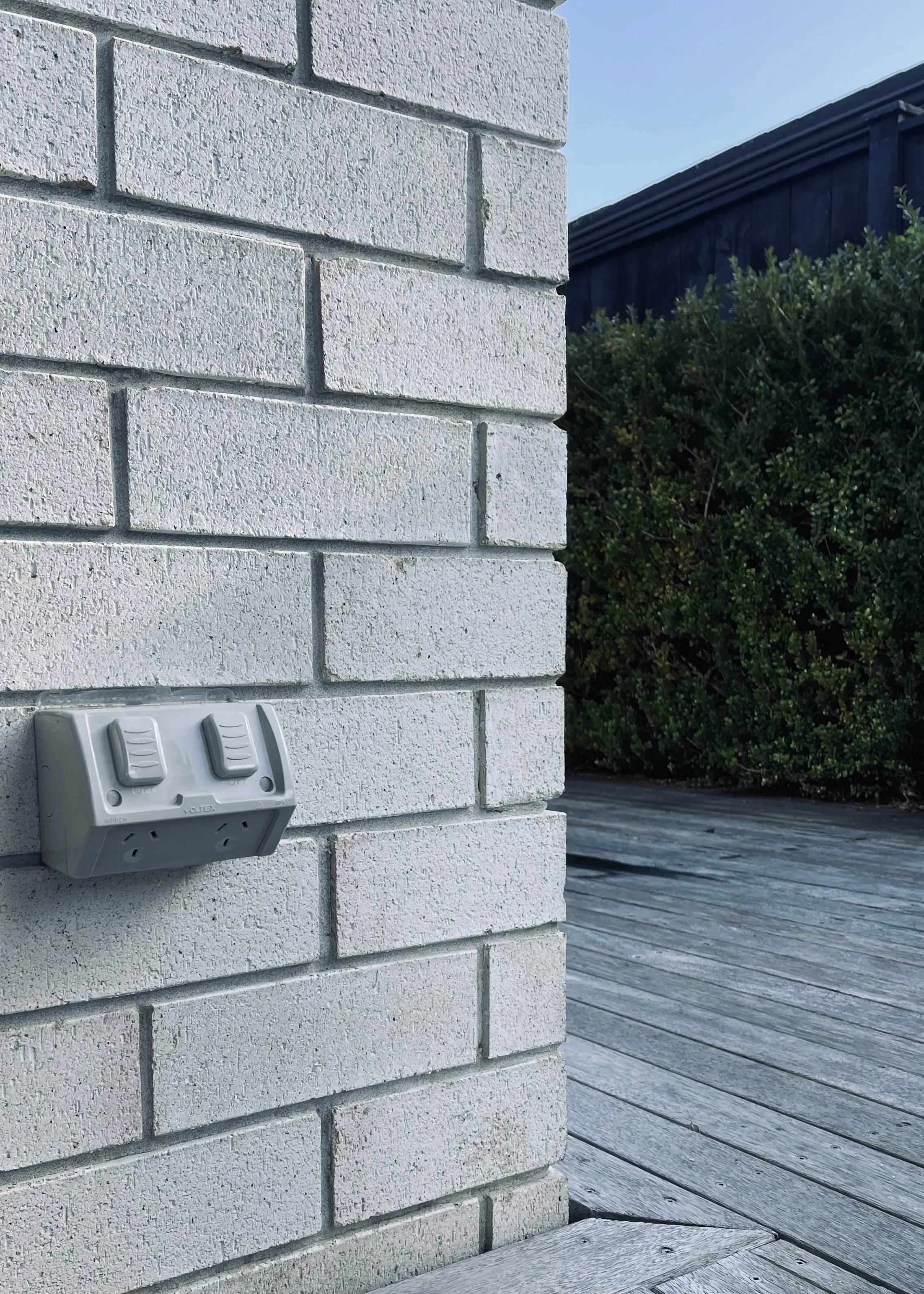 SIMKIN ELECTRICAL PROJECT OUTDOOR POWER POINT