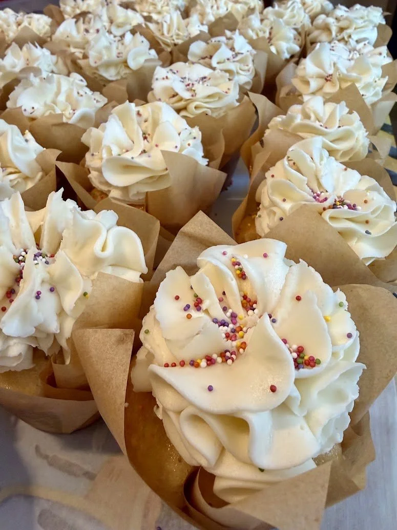 Vanilla Cupcakes with Buttercream