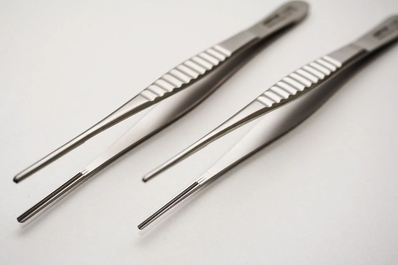 SURGICAL INSTRUMENTS 手術器械