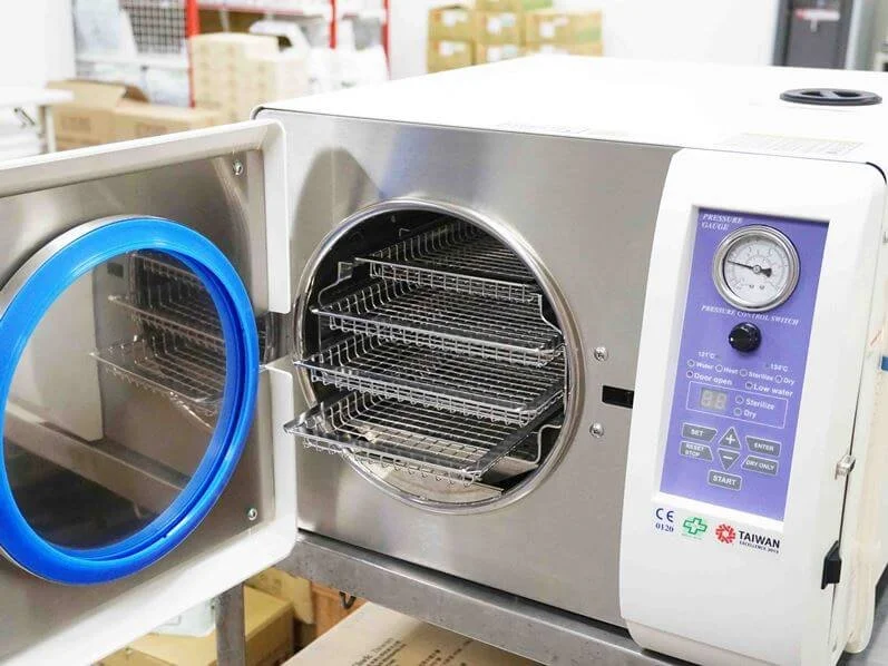 AUTOCLAVE-SATURN (3).jpg