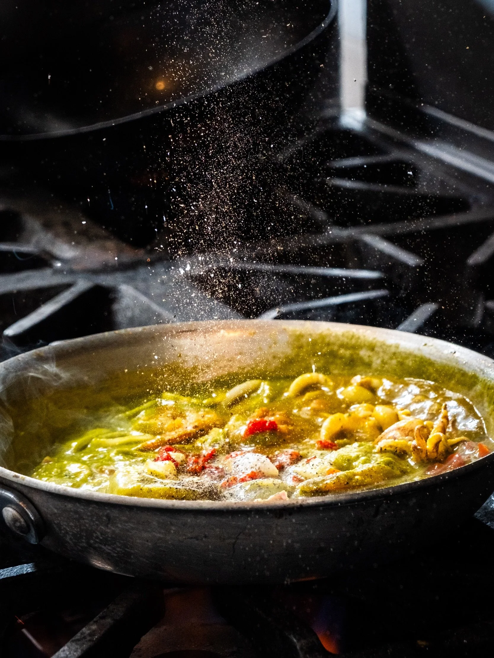 Kitchen magic✨🤩

A behind the scenes look at what goes into your favorite Fresca dishes! Which one&rsquo;s your favorite? 
.
.
#frescasf #peruvianrestaurantsf #noevalleysf #frescarestaurant #peruviancuisine
📸: @chamomilecohen