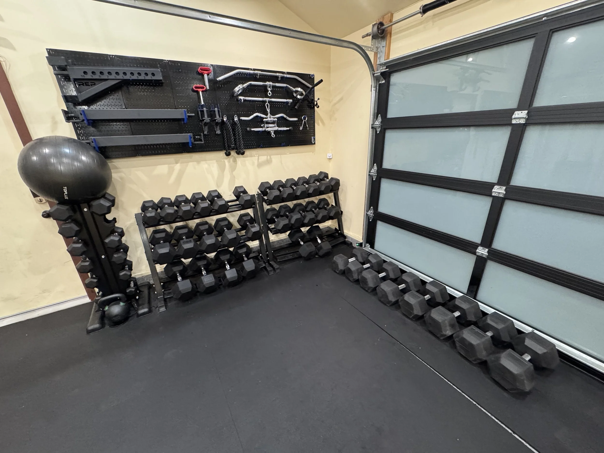 Dumbbell rack and medicine ball at Toluca Lake private training studio