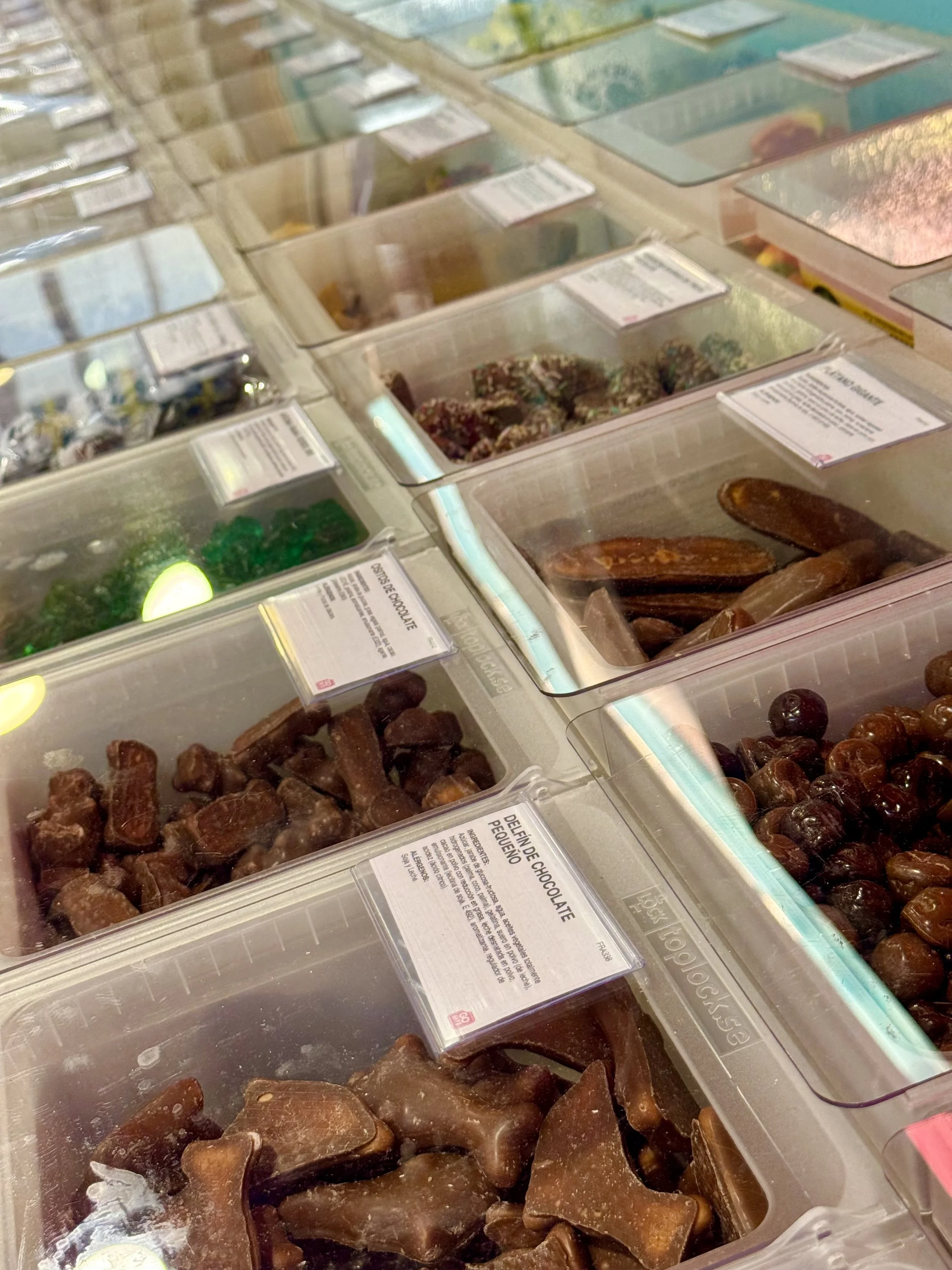 Regaliz sueco y dulces a granel en GoBite Candy, Torremolinos, Costa del Sol.