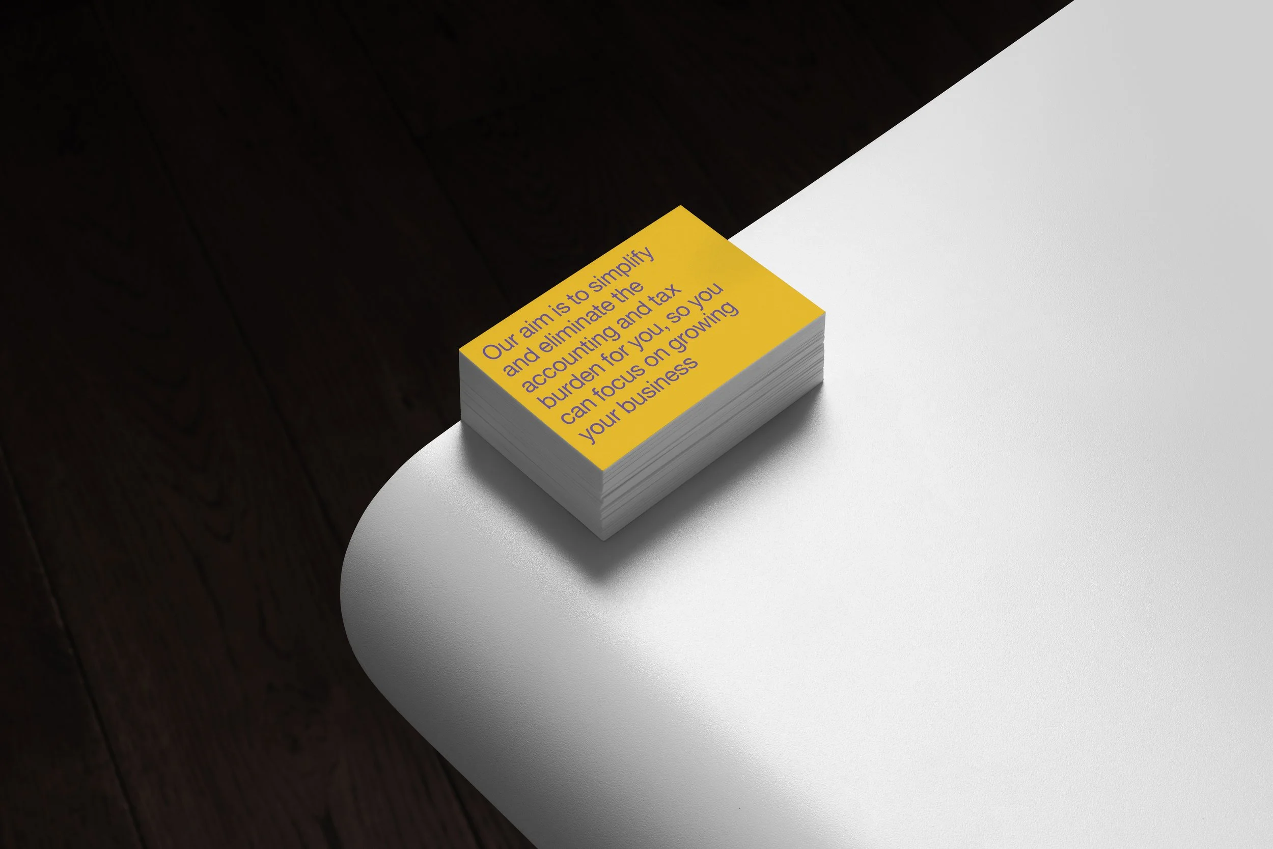 4Business-Cards-Mockup-Slash-Series-01.jpg