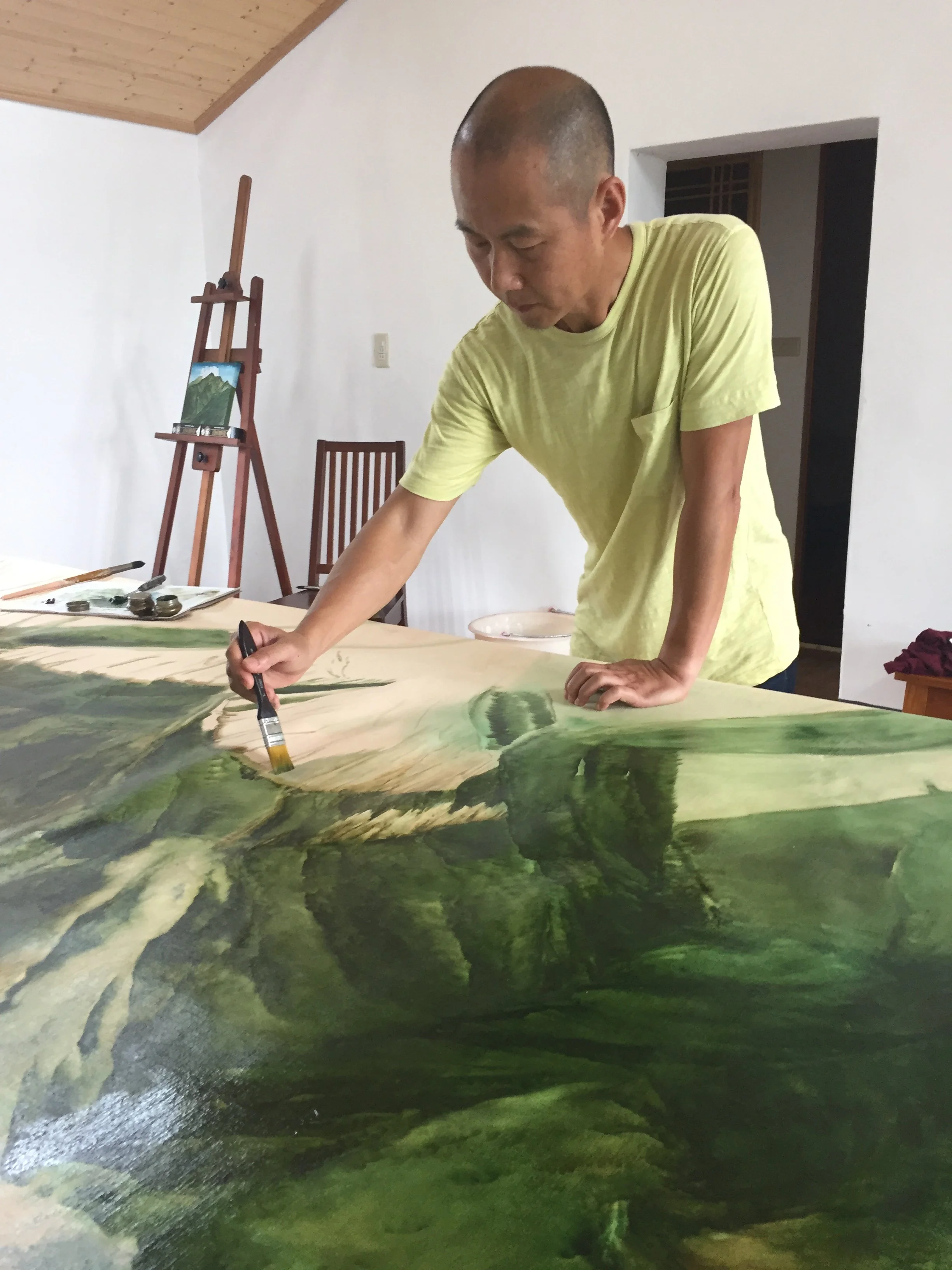 林銓居在龍仔尾小屋創作.JPG