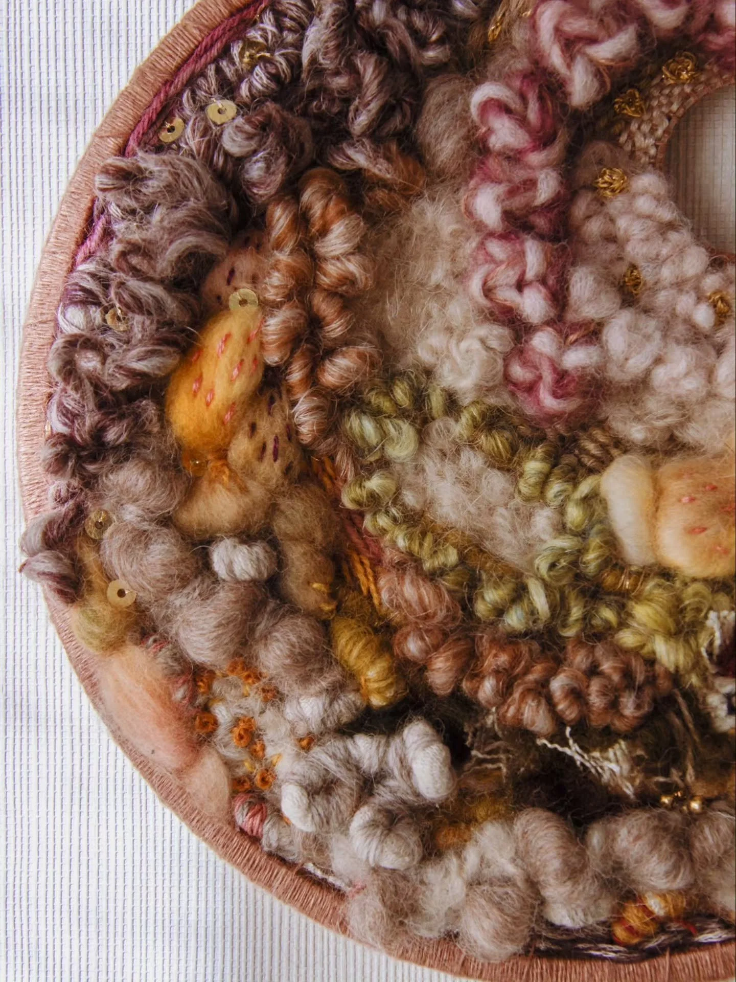 For years crochet has been my main language. But over time I've found myself asking a different question: what else can yarn and thread become?
This small study is part of that exploration of techniques, textures, and materials.
I don't see it as som