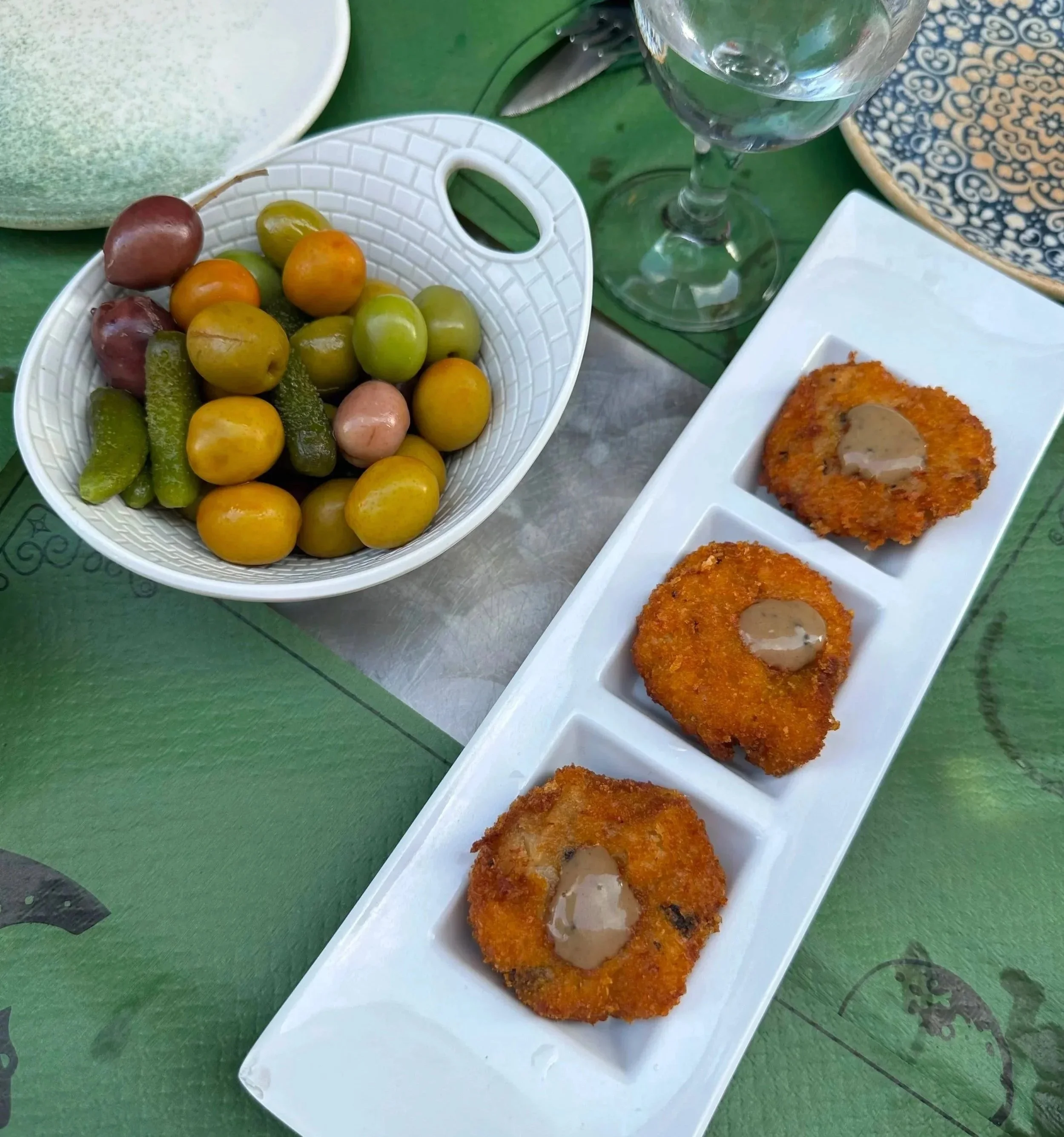 TAPAS! One of our first days and it's time for croquetas and olives. Yum.