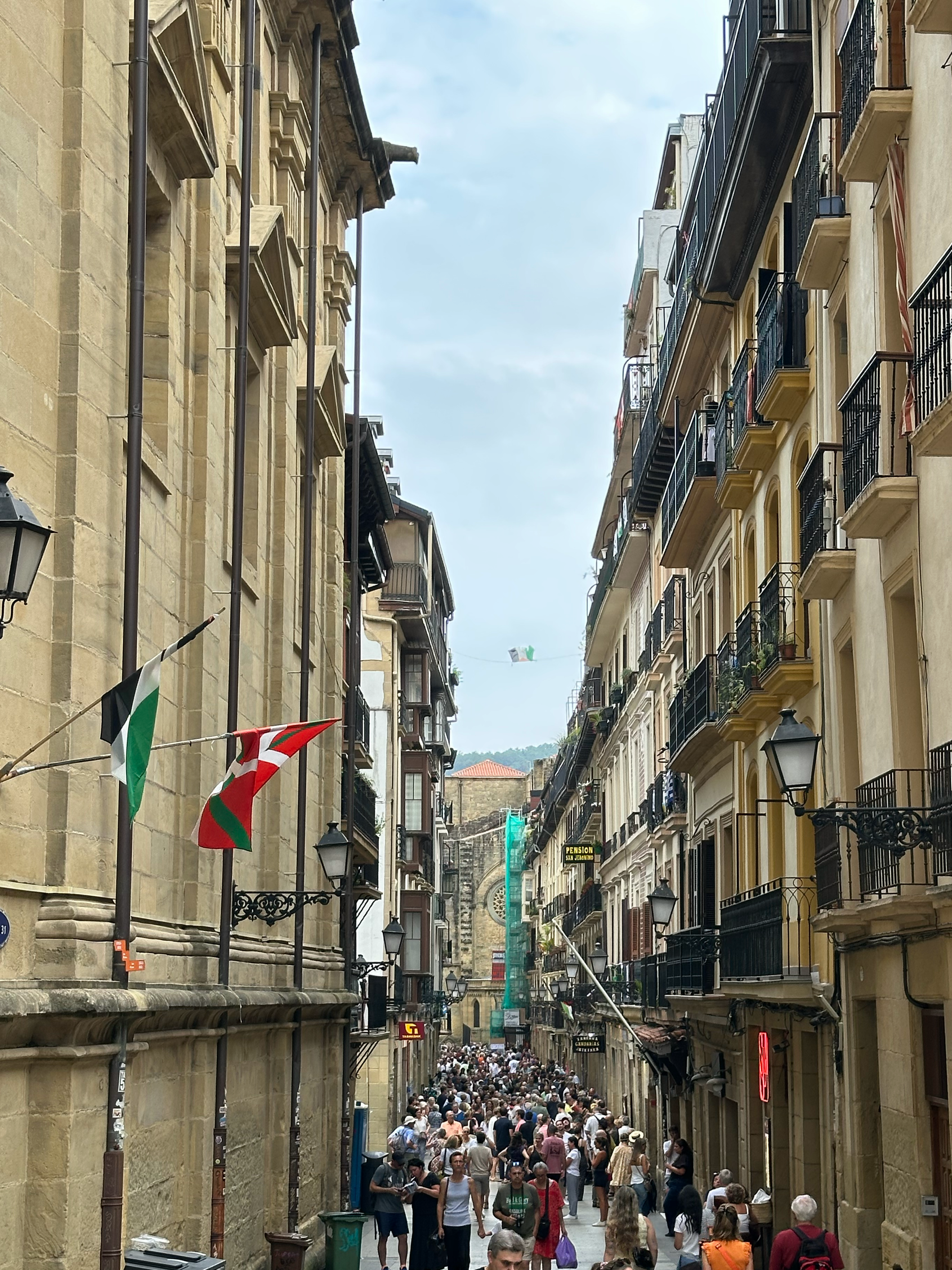 We left the tour in seach of food, which led us down more beautiful streets.