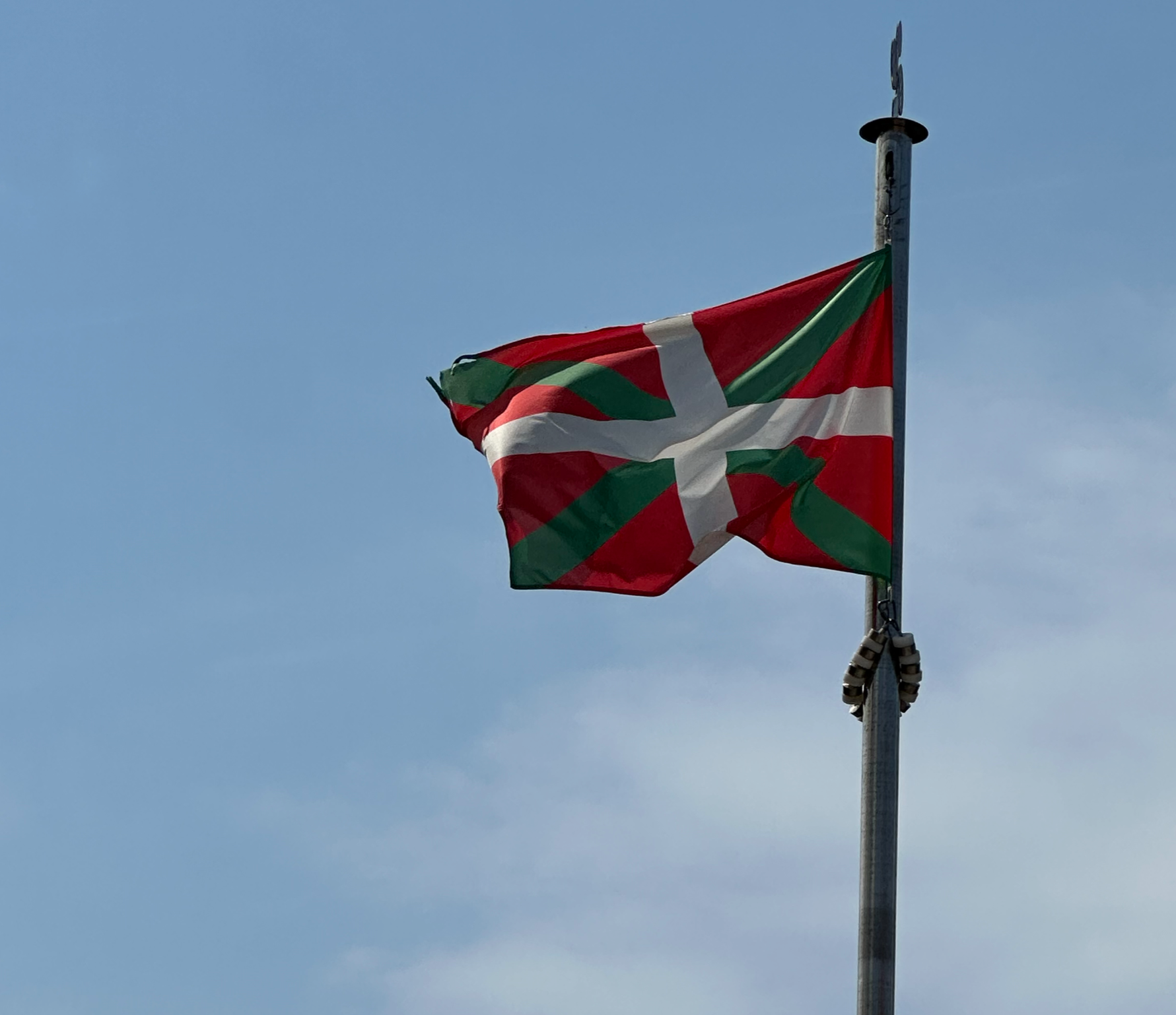 At the top, we were greeted by the flag of Basque Country! 
