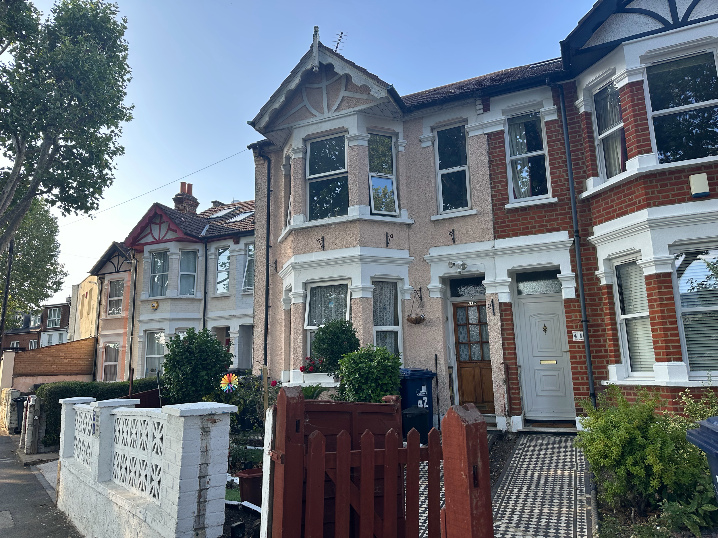 We took the Elizabeth line out to Ealing to attend an evening church service. What pretty houses out in this area with little front gardens and lots of windows.