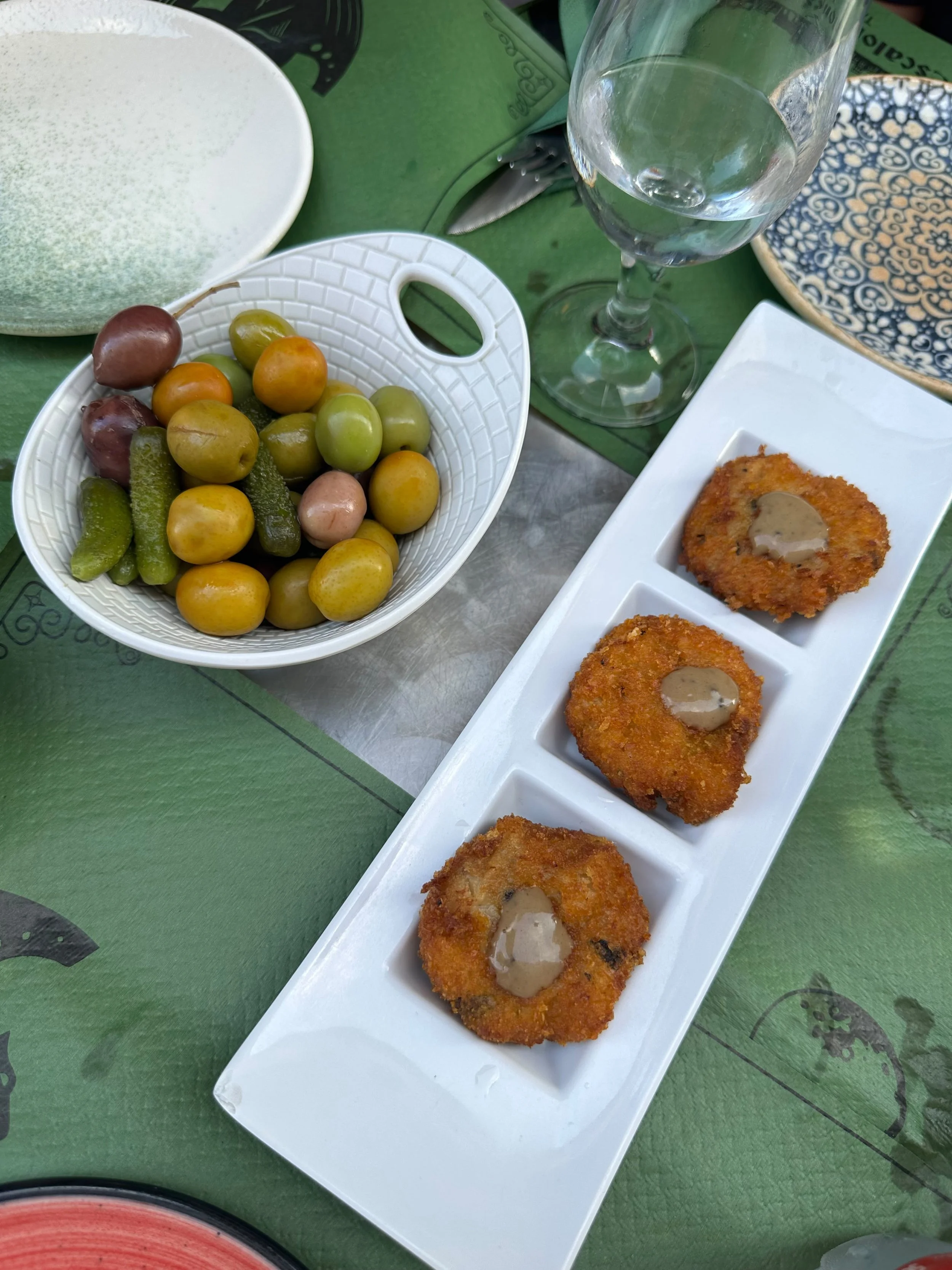 TAPAS! One of our first days and it's time for croquetas and olives. Yum.