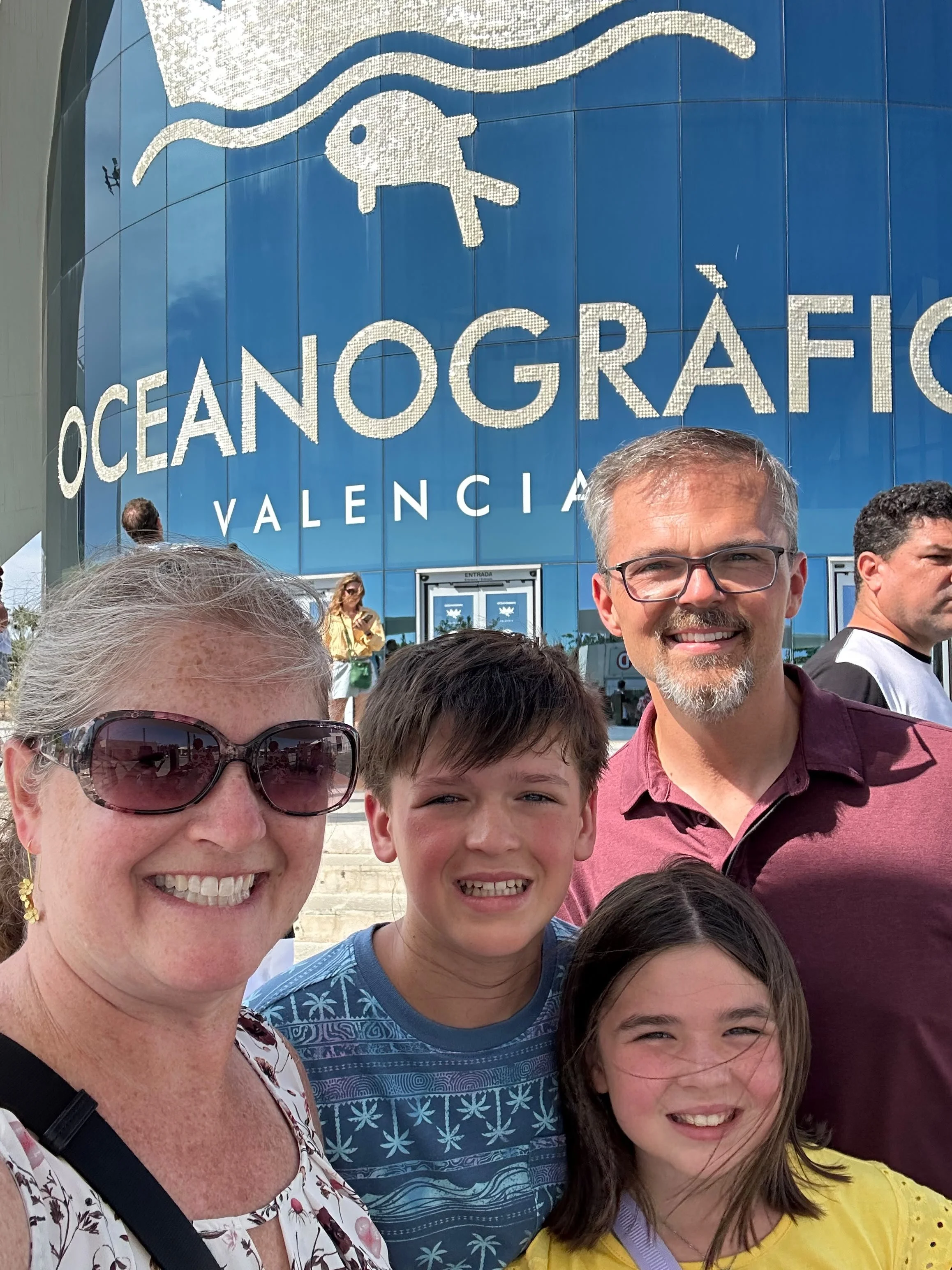 The Oceanographic de Valencia is the 6th largest in the world.  We enjoyed the dolphin show and beluga whales so much! 