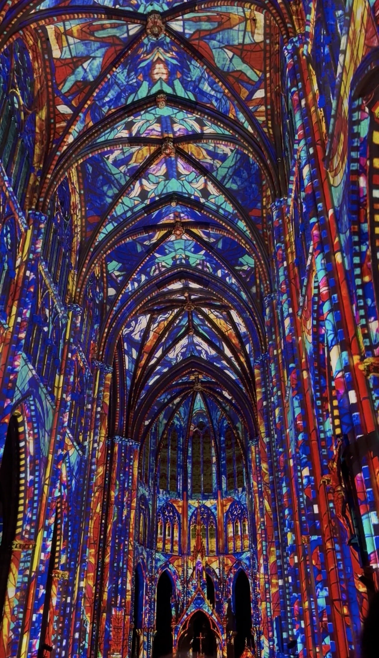 The music that accompanied the production included a live choir, orchestral songs, and the organ.