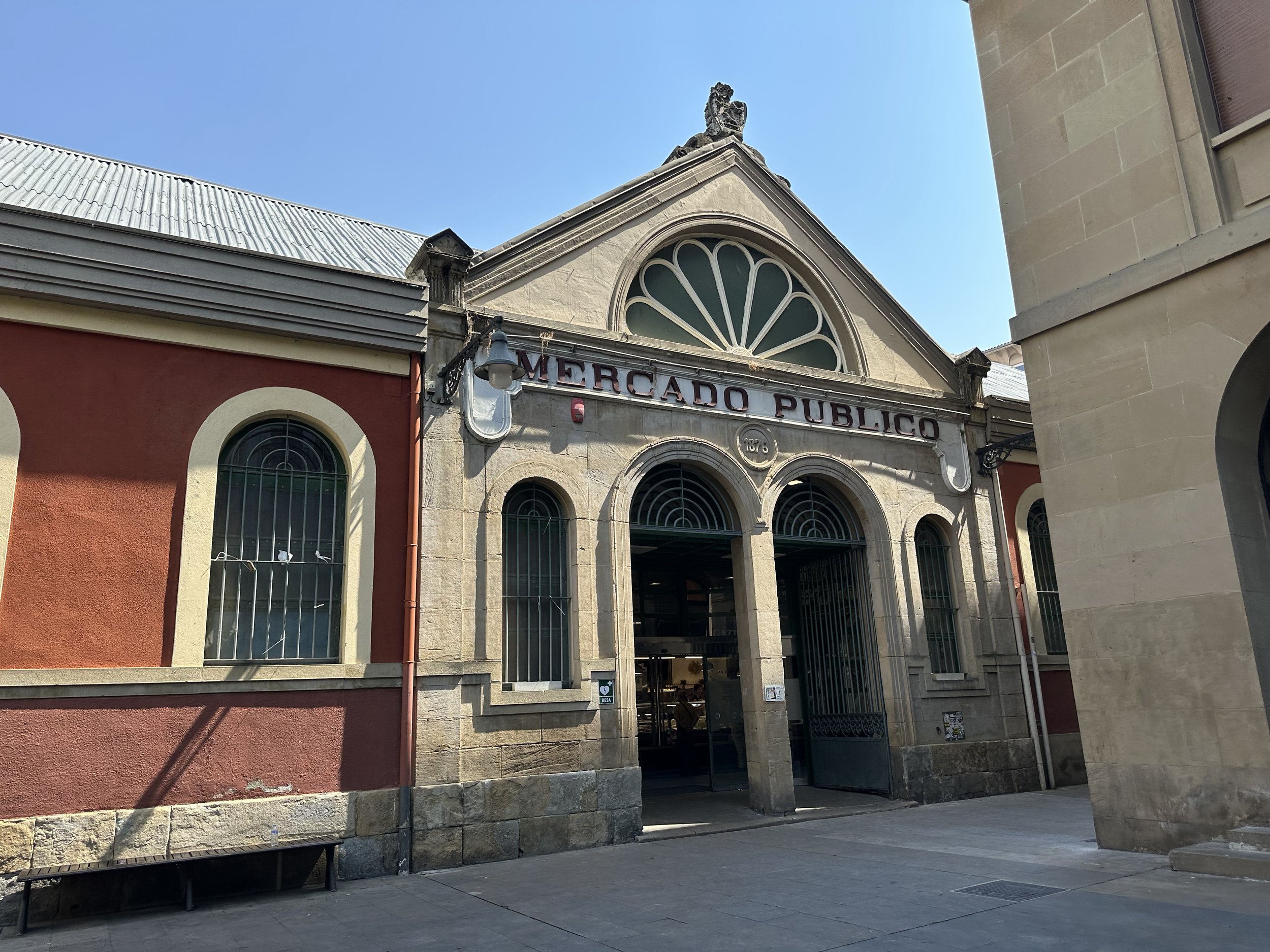 During our walk of the "Running of the Bulls" path, we stopped at the Mercado de Santo Domingo.