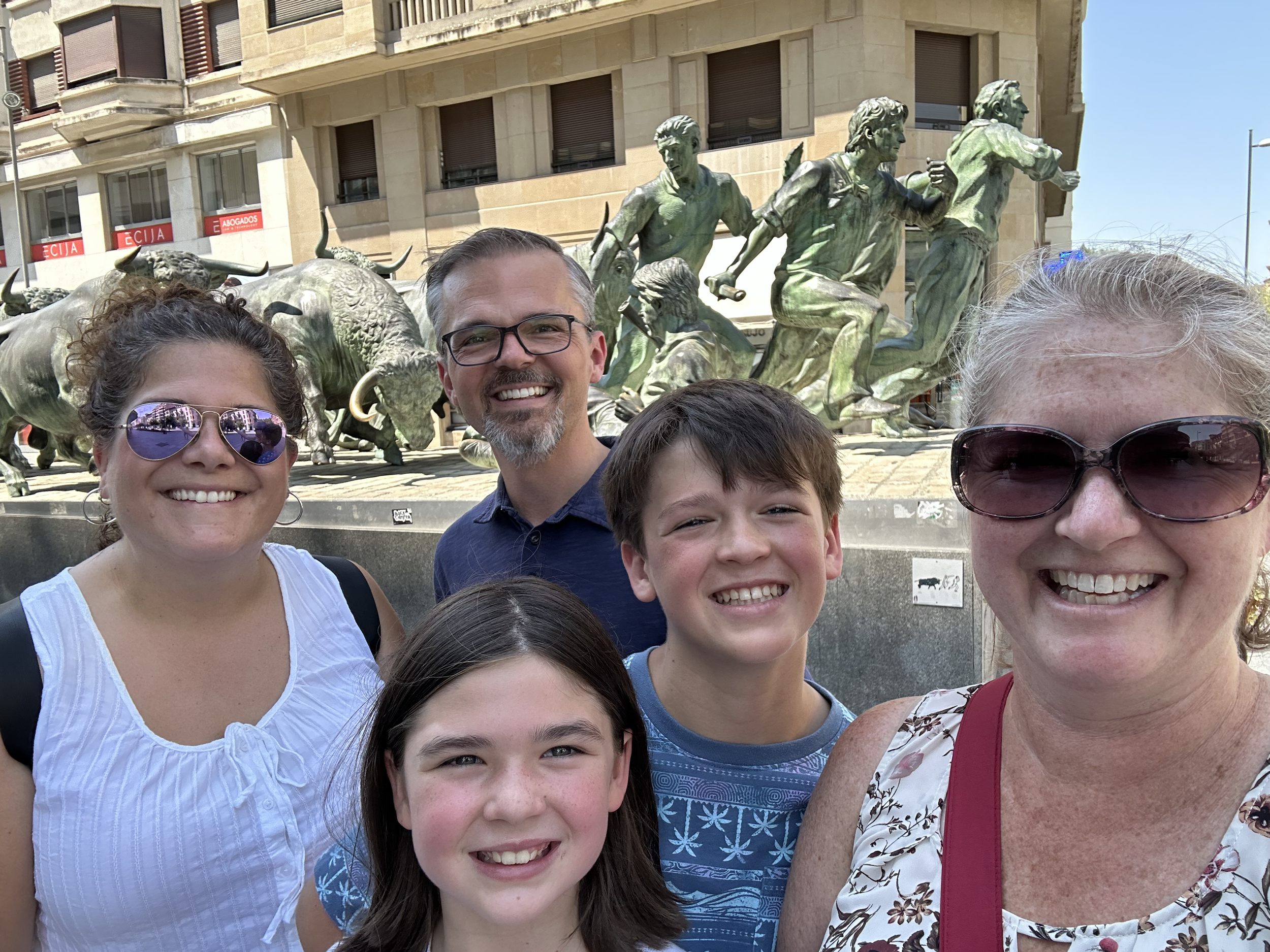Such a beautiful day to explore Pamplona together!