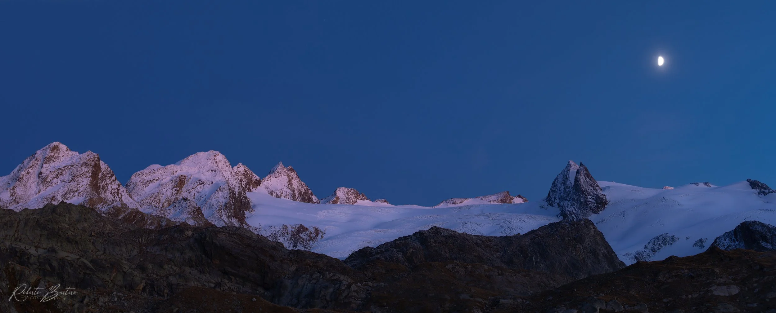Rutor Glacier Pano at Moonlight