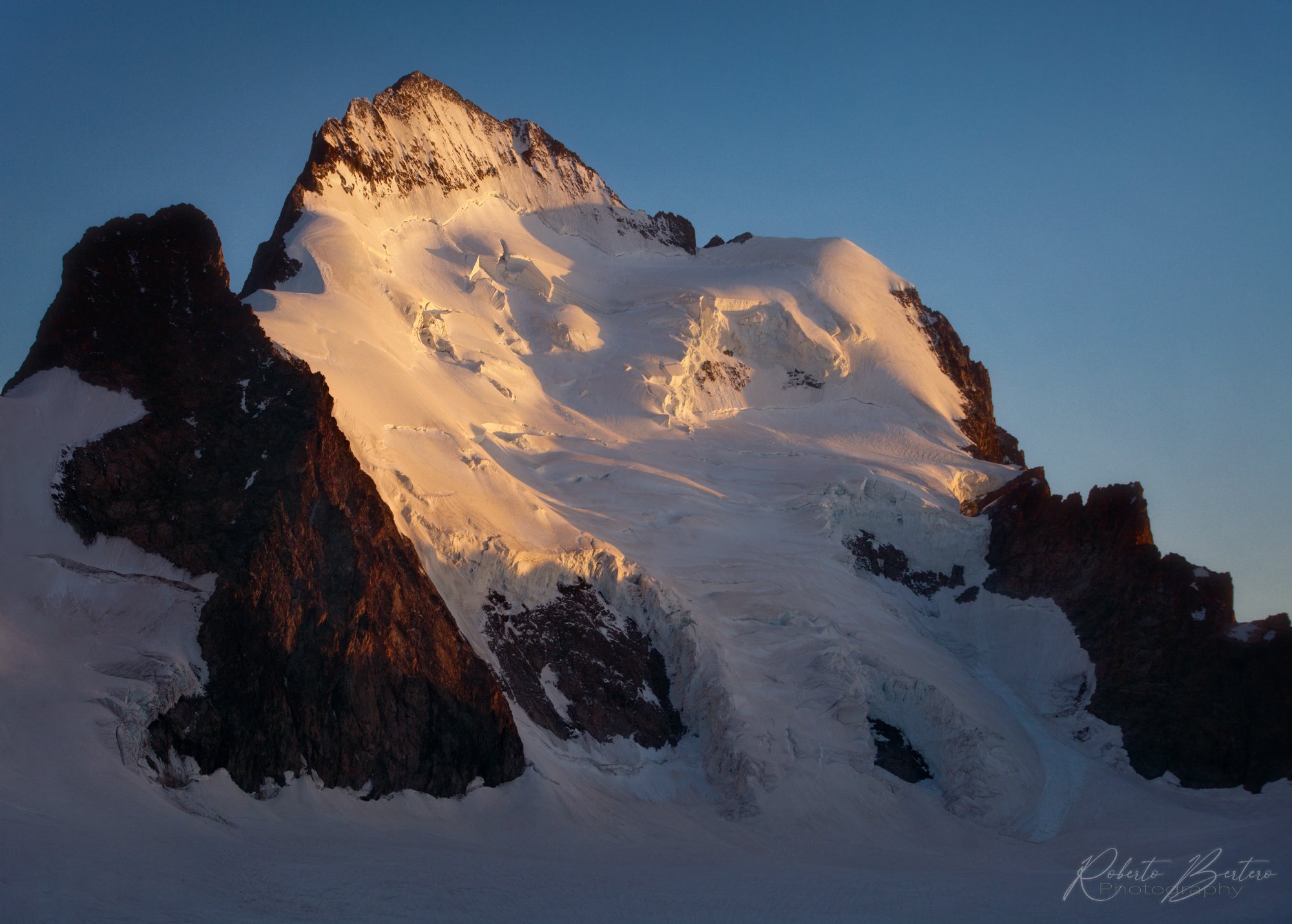 Barre des Écrins at Sunset.jpg