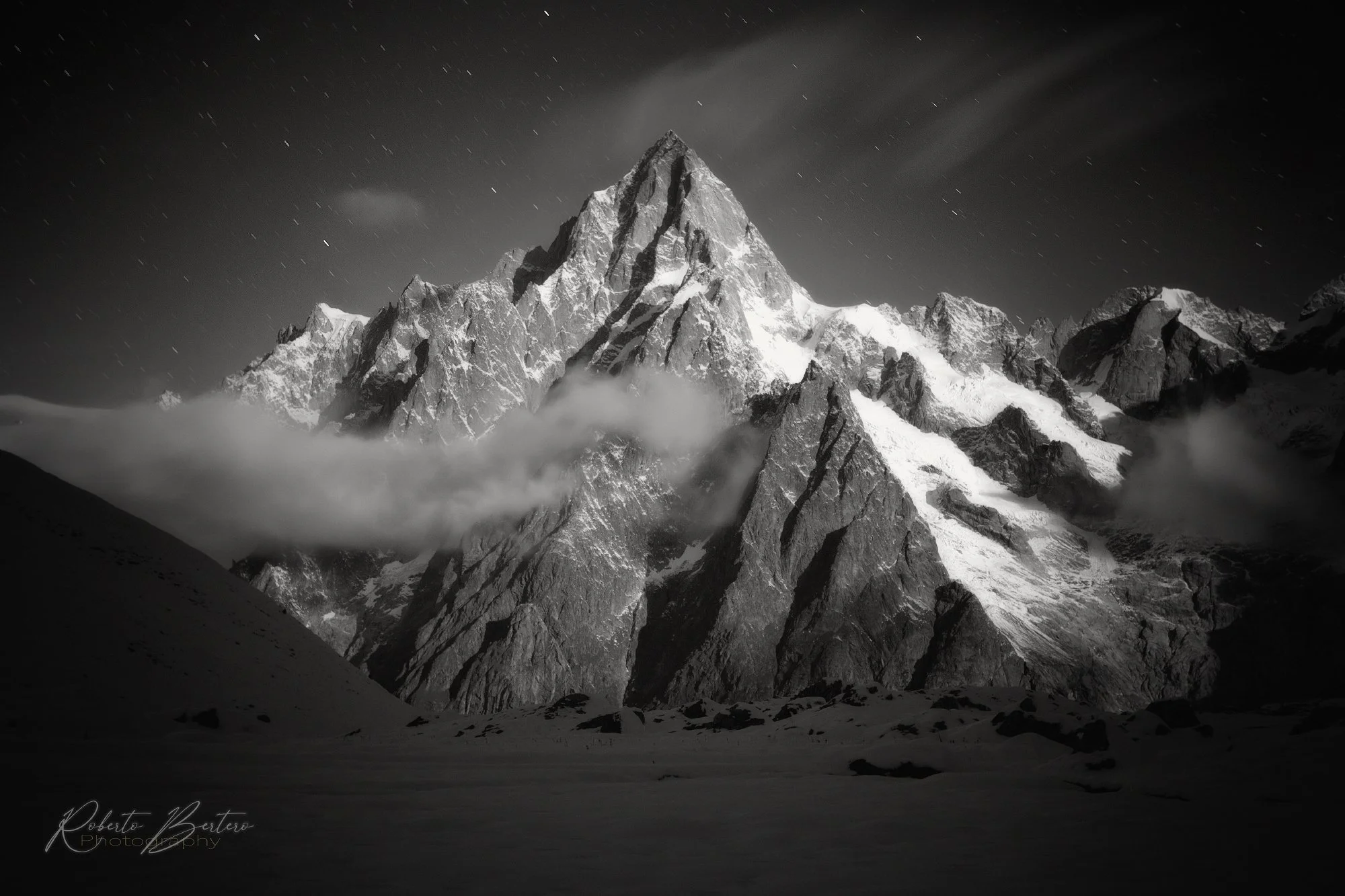 Pointe Walker by Night