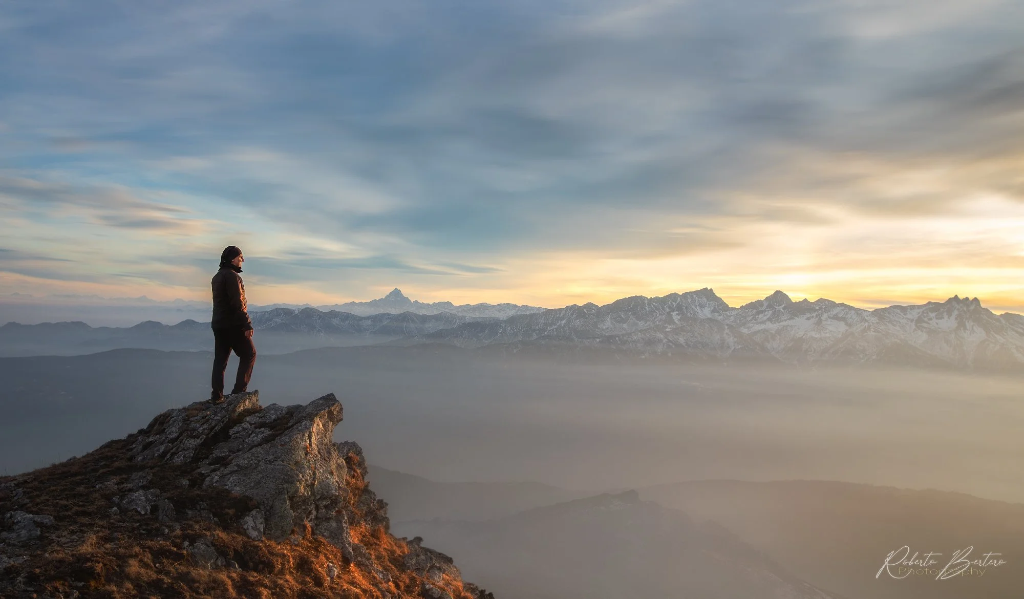 Gazing Infinite Horizons