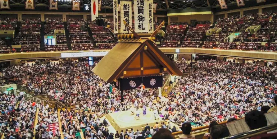 Aki Basho (Grand Sumo Tournament)