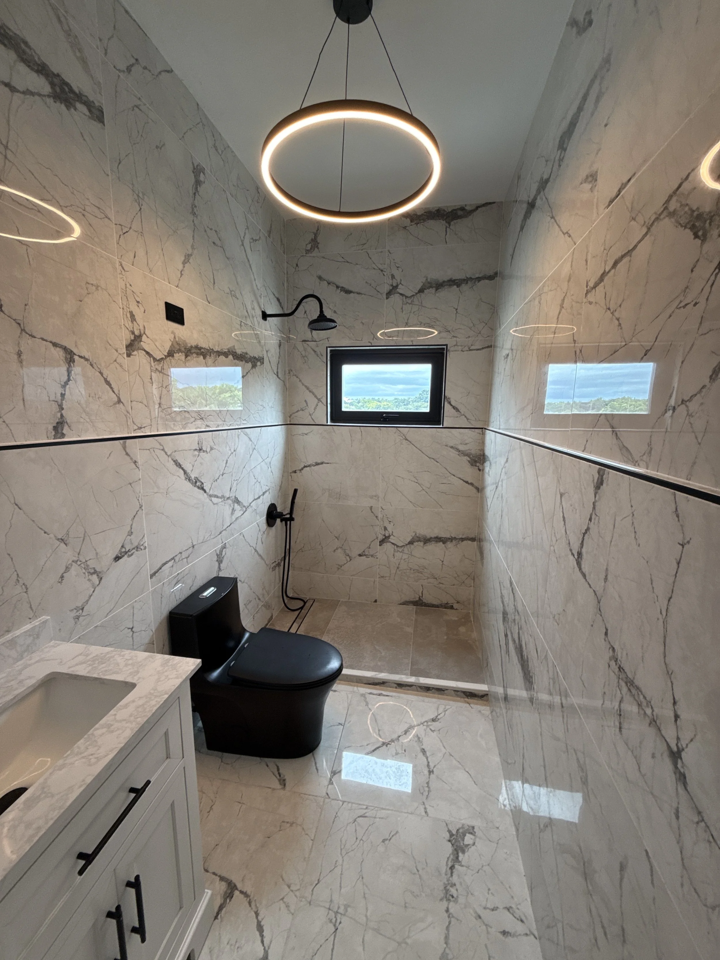 Bathroom Apt 3A.JPG