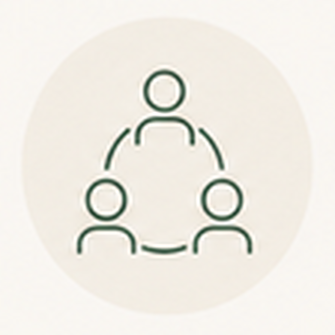 Icon of three people connected in a circular arrangement.