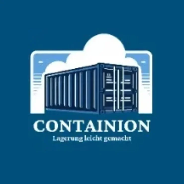 Logo mit einem Container und Wolken im Hintergrund, darunter der Text 'CONTAINION' und der Slogan 'Lagerung leicht gemacht'.