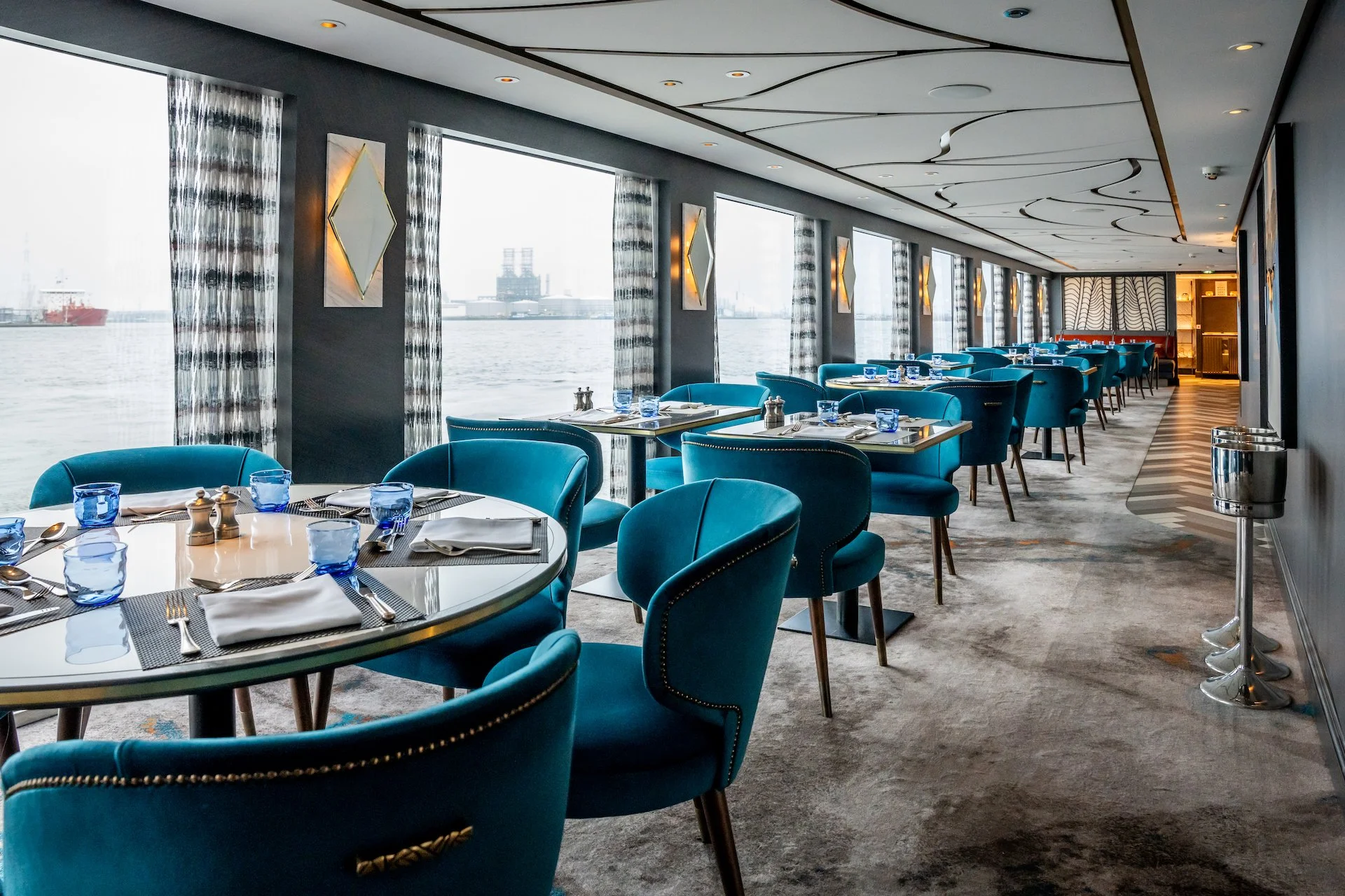 Riverside Luxury Cruises (13).jpg