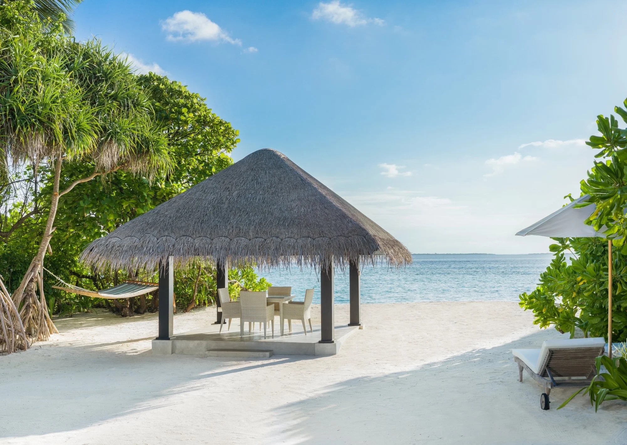 Deluxe Beach Villa with Private Family Pool 6.jpg