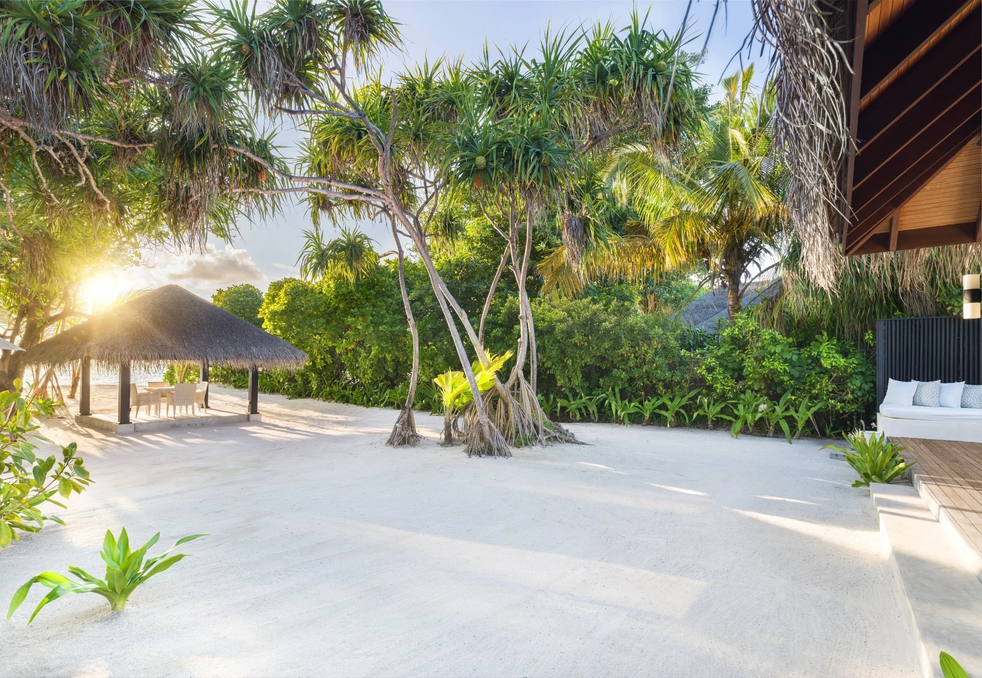 Deluxe Beach Villa with Private Family Pool 5.jpg