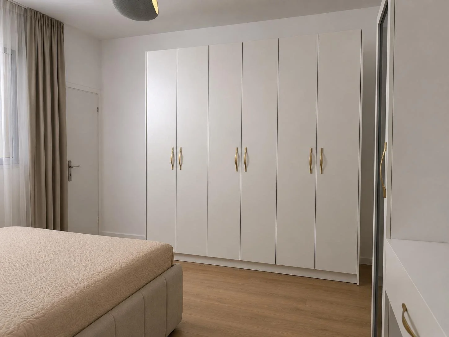 wardrob 1.jpeg