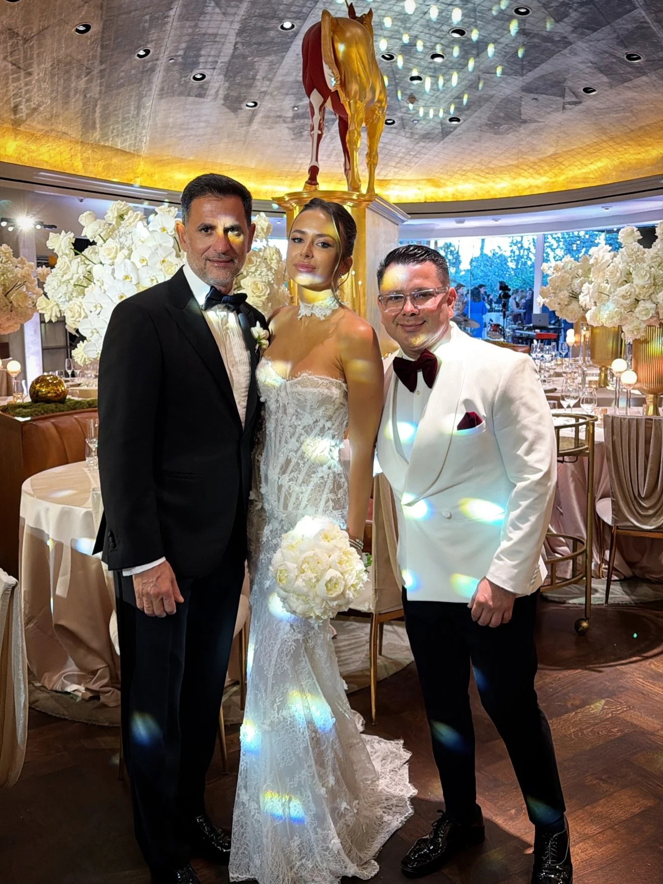 We love all our couples so much. Creating beautiful moments for you is truly an honor! VALERIA | JUAN @mlvalery @jjzaragoza1 Gracias por confiar en nuestro trabajo. Siempre en nuestros corazones!