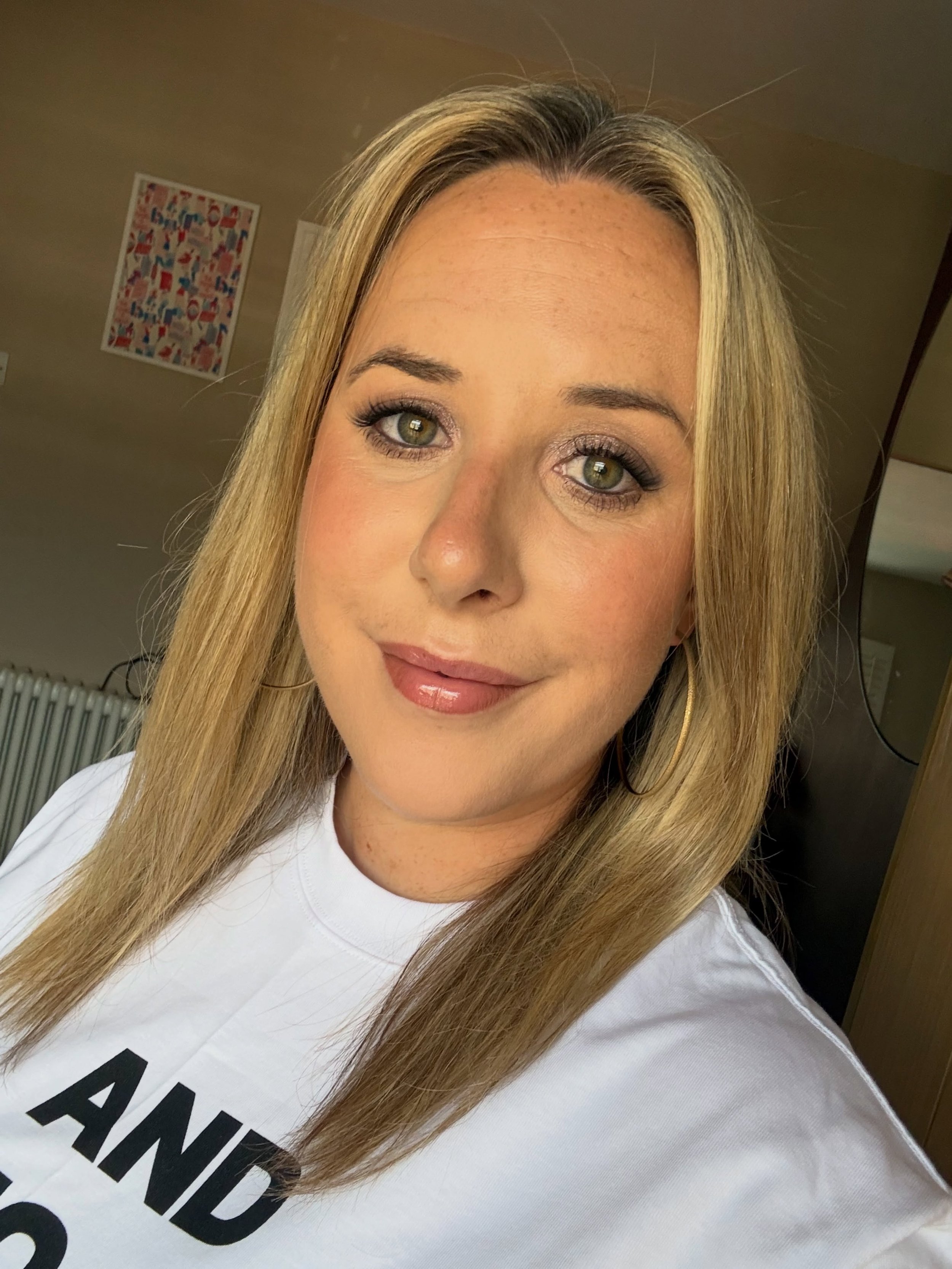 Obsessed with the new @bondedlashes_official @genevieveturleymua lashes. 
Pre-glued and insanely easy to apply! And they have loads of sizes to suit all eye shapes/looks - I went quite big as was going (14mm on outer eye, then smaller towards the inn