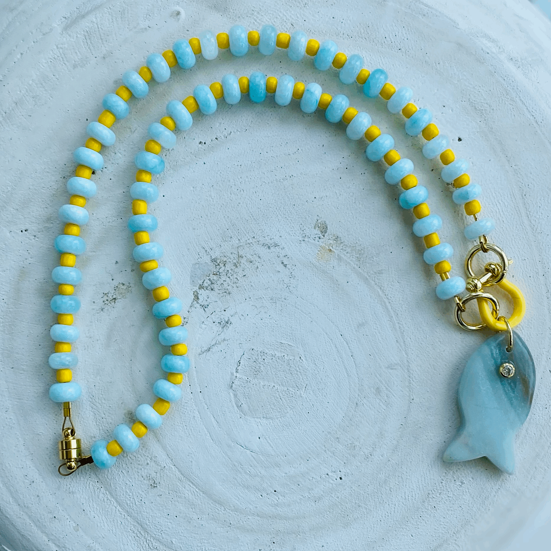 Pineapple Willy Necklace 18.5"