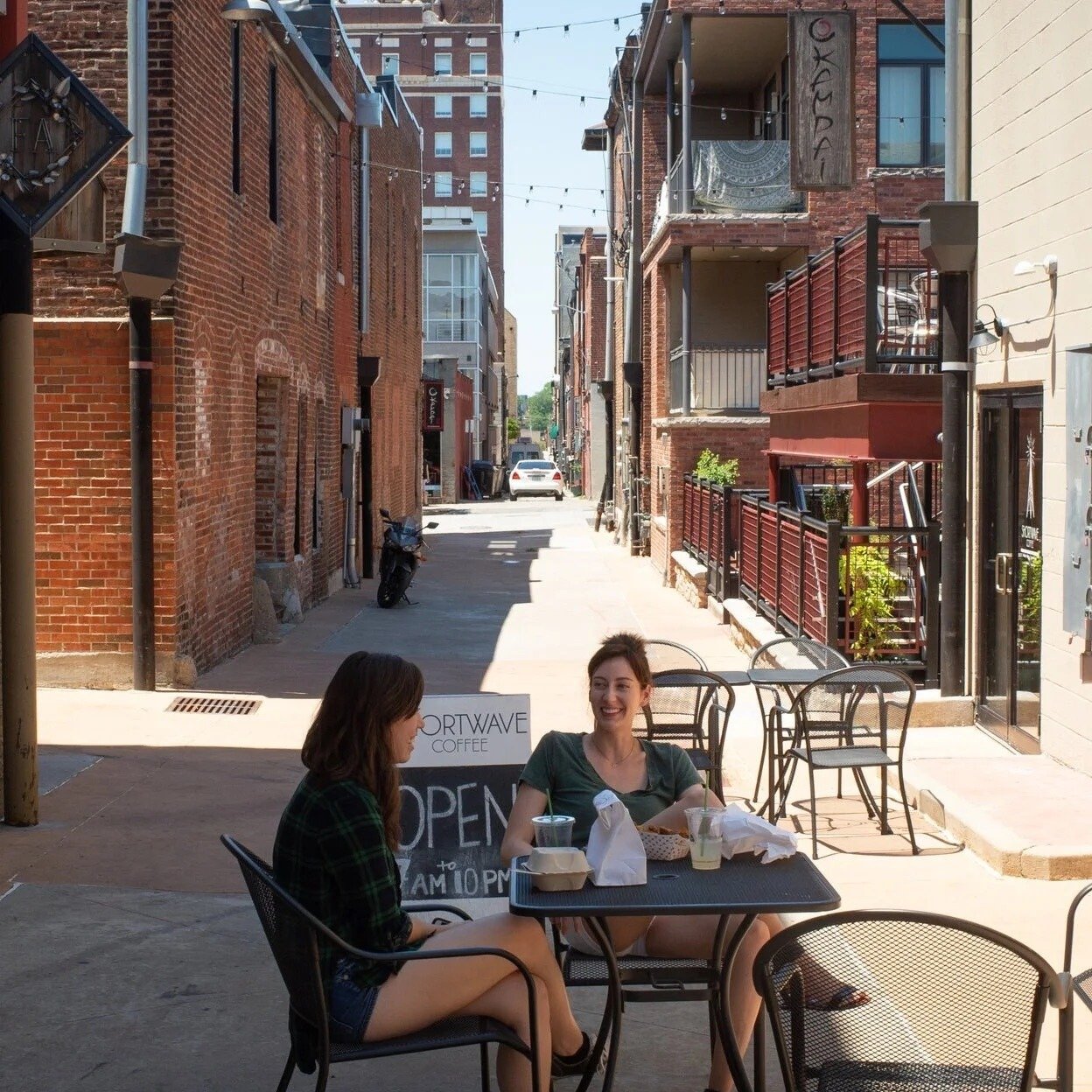 Explore downtown Columbia at The District where shopping, dining, and entertainment are all within easy reach 🛍️ Convenience is part of the lifestyle. 

 #FitnessLifestyle #CampusLodgeColumbia #StudentLiving #HealthyHabits #ColumbiaMO