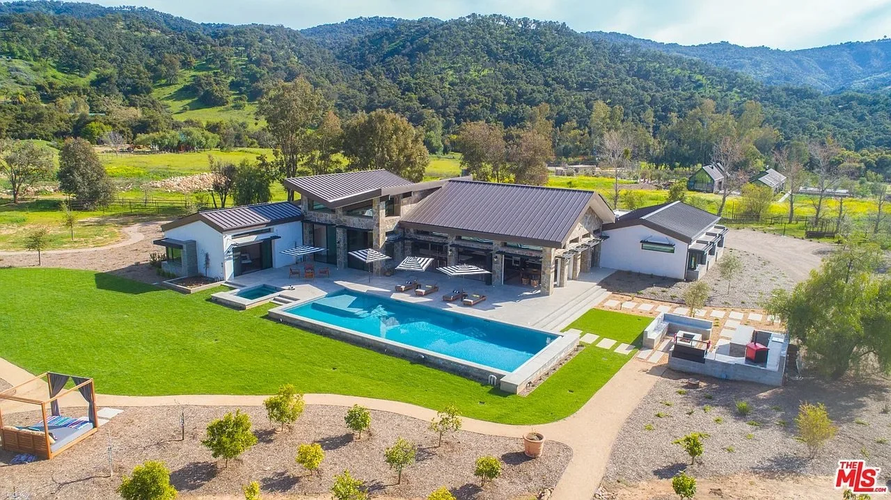 Luxury estate in Ojai, California with pool, expansive grounds and mountain views
