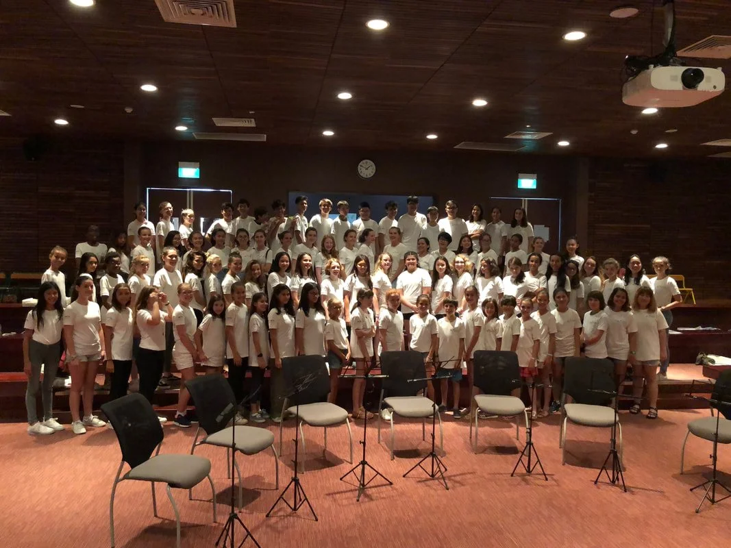groupe-chorasies-de-face_orig.jpg
